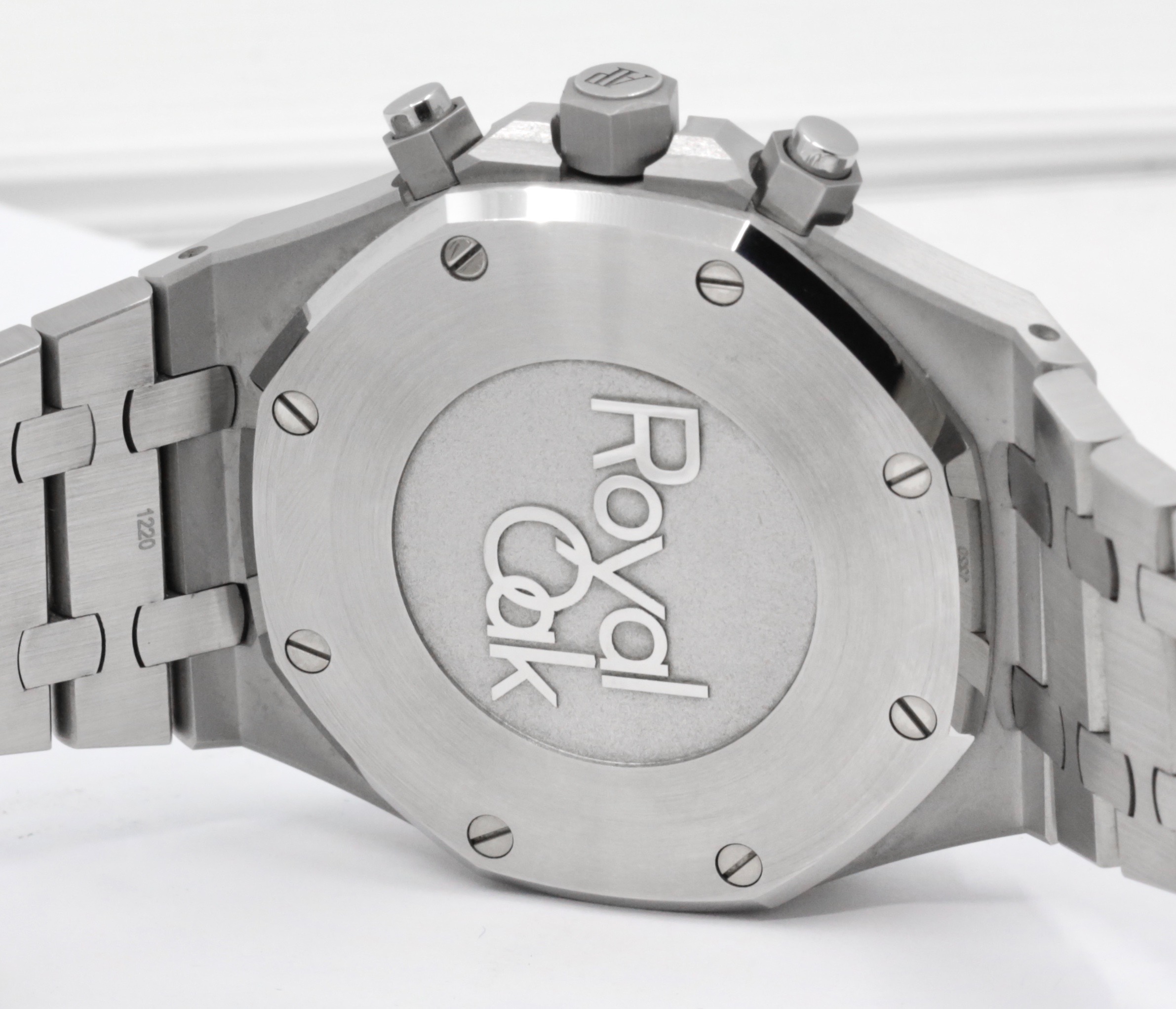 Audemars Piguet Royal Oak Chronograph, 41mm, Stainless Steel, Silver Dial with Black Sub Dials, on Stainless Steel Audemars Piguet Bracelet, Ref 26331ST.00.1220ST.03, Circa: 2020, with Box & Papers - Image 5