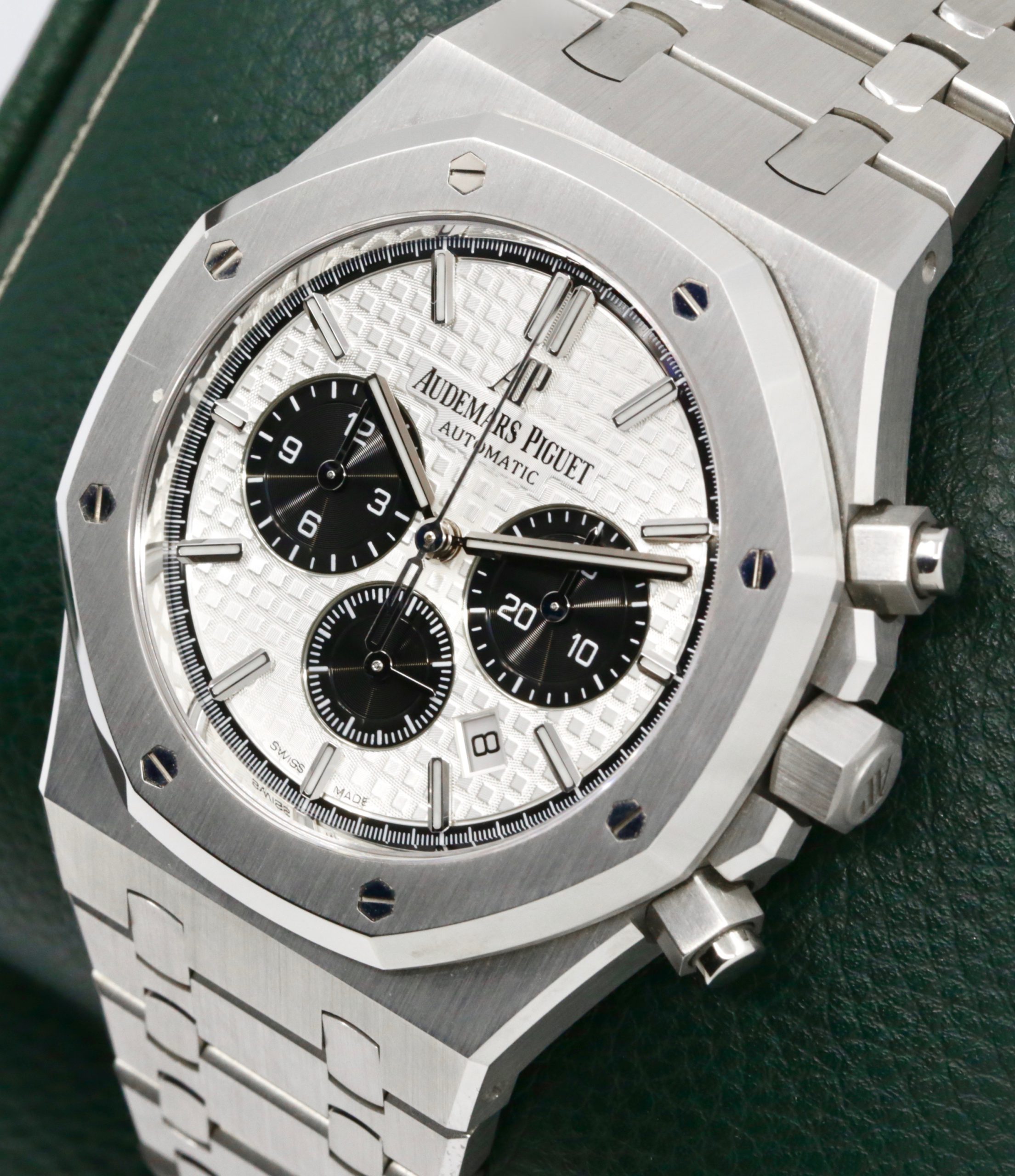 Audemars Piguet Royal Oak Chronograph, 41mm, Stainless Steel, Silver Dial with Black Sub Dials, on Stainless Steel Audemars Piguet Bracelet, Ref 26331ST.00.1220ST.03, Circa: 2020, with Box & Papers - Image 2