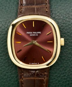 Patek Philippe ladies Golden Ellipse ref 4223, manual winding, 18ct yellow gold.