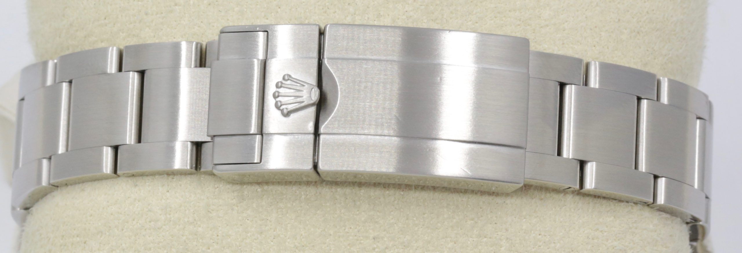 Rolex Explorer II "Polar", Stainless Steel, White Index Dial with Orange GMT Hand, on Stainless Steel Rolex Oyster Bracelet, Ref. 216570, Circa: 2015, with Rolex Box - Image 6
