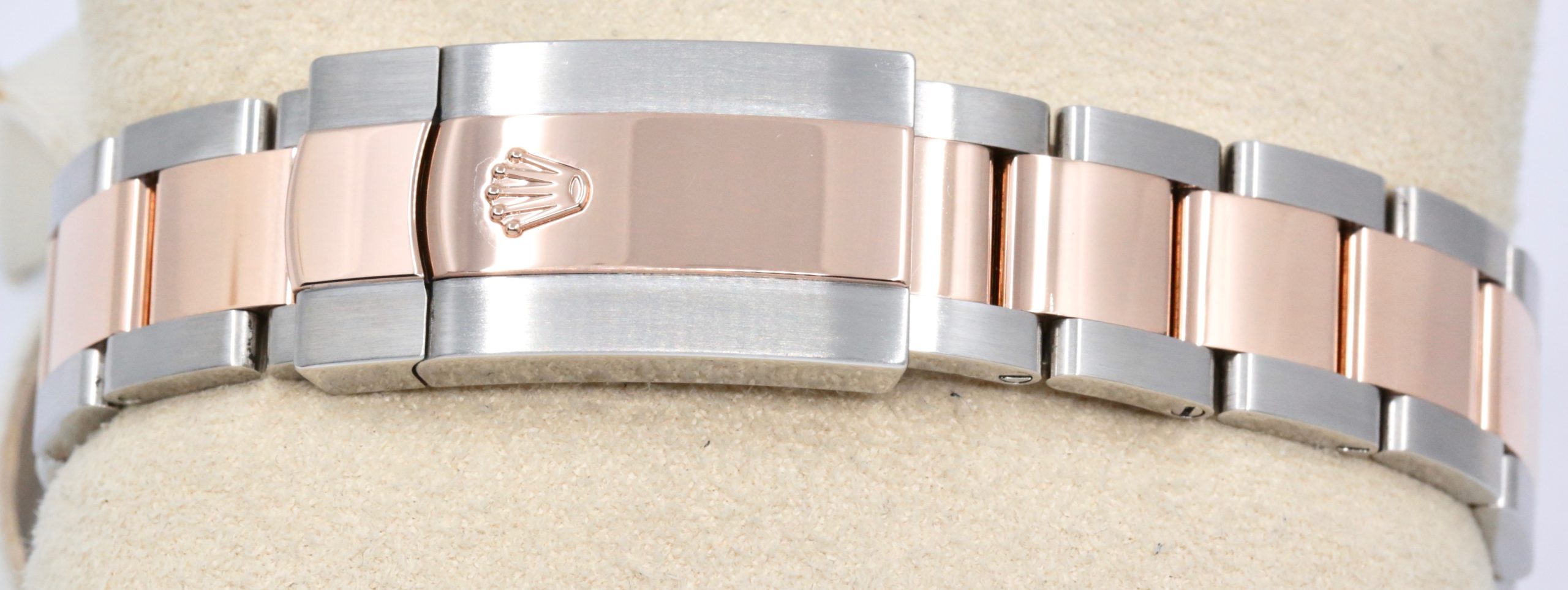 Rolex Datejust 41, Stainless Steel & 18ct Everose Gold, Chocolate Brown Index Dial, on Stainless Steel & 18ct Everose Gold Rolex Oyster Bracelet, Ref. 126331, Circa: 2021, with Box, Books, Rolex Warranty Card, & Balance of 5 Year Rolex Factory Warranty - Image 6