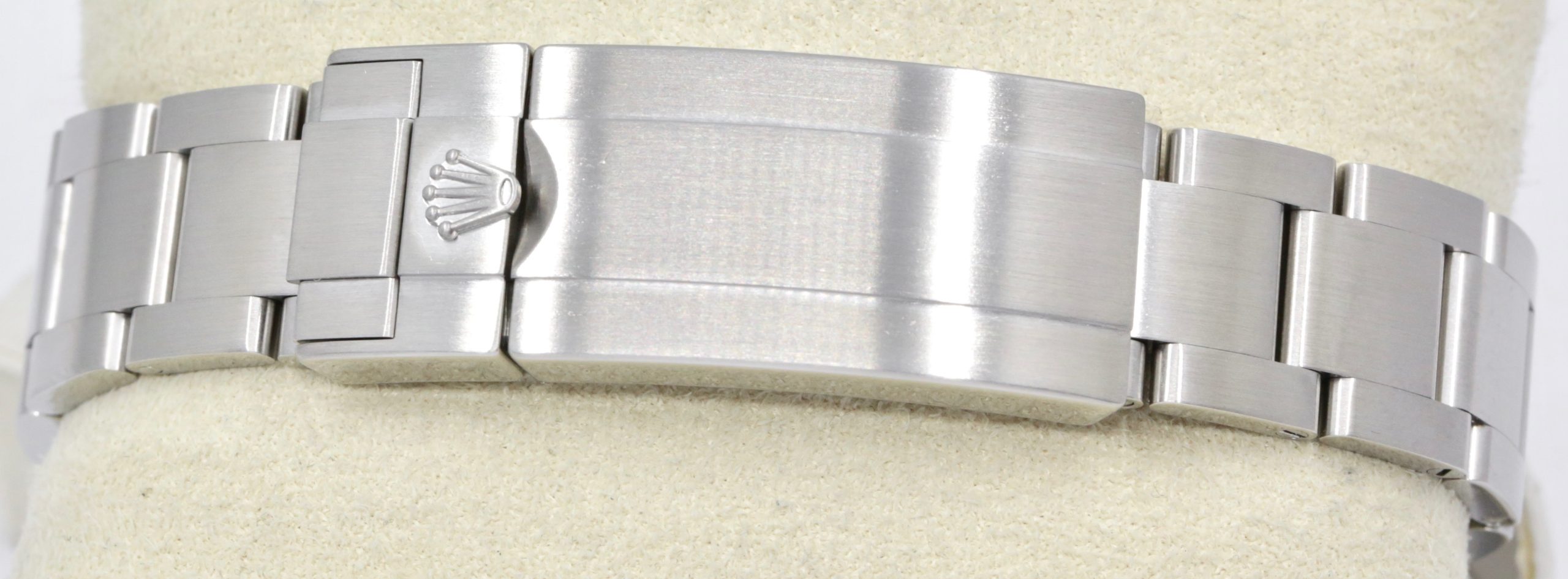 Rolex Sea-Dweller 4000, Stainless Steel, 40mm Case, Black Ceramic Bezel, Black Index Dial, on Stainless Steel Rolex Oyster Bracelet, Ref. 116600, Circa: 2016, with Box, Books, & Rolex Warranty Card - Image 6