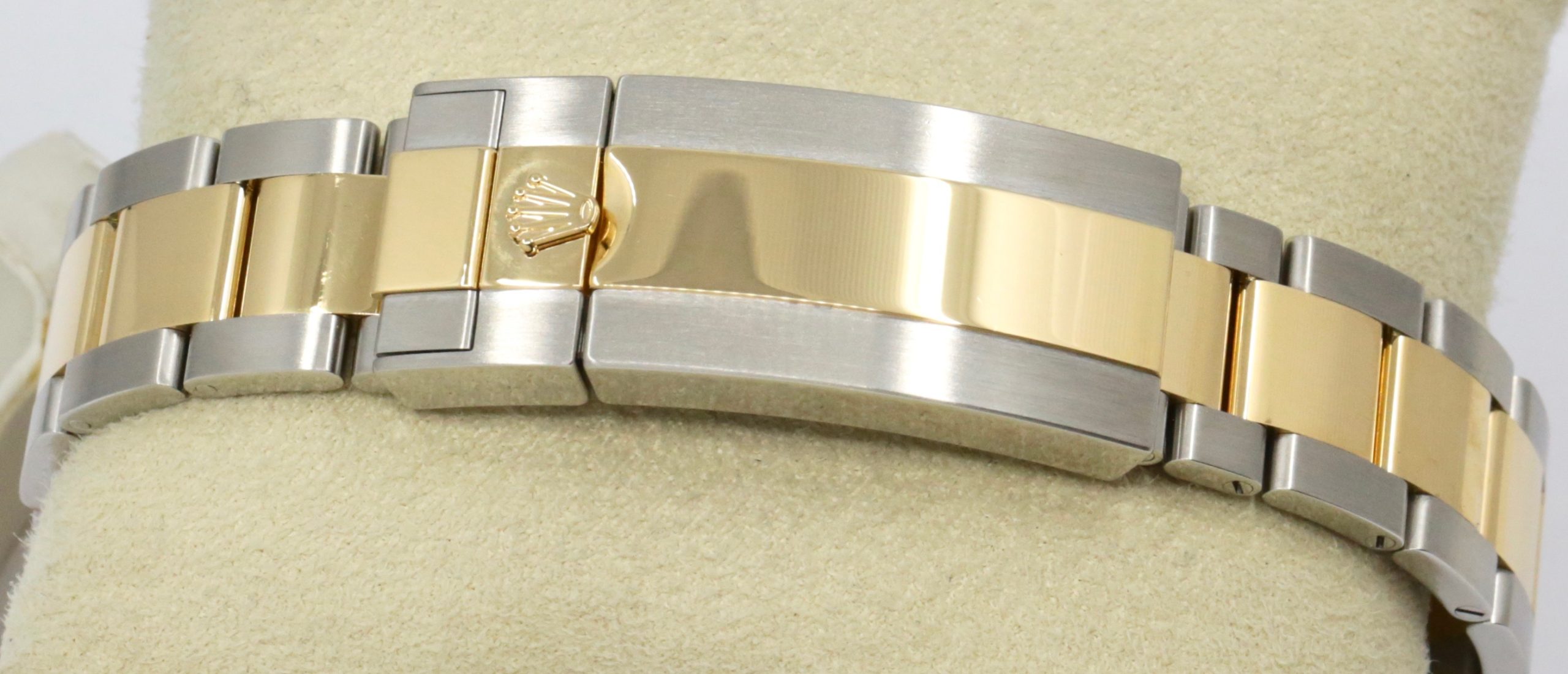 Rolex Submariner Date "Bluesy", 41mm, in Stainless Steel & 18ct Yellow Gold, Blue Index Dial, Blue Ceramic Bezel, on Stainless Steel & 18ct Yellow Gold Rolex Oyster Bracelet, Ref. 126613LB, Circa: 2020, with Box, Books, Swing Tags, Rolex Warranty Card, & Balance of 5 Year Rolex Factory Warranty - Image 6