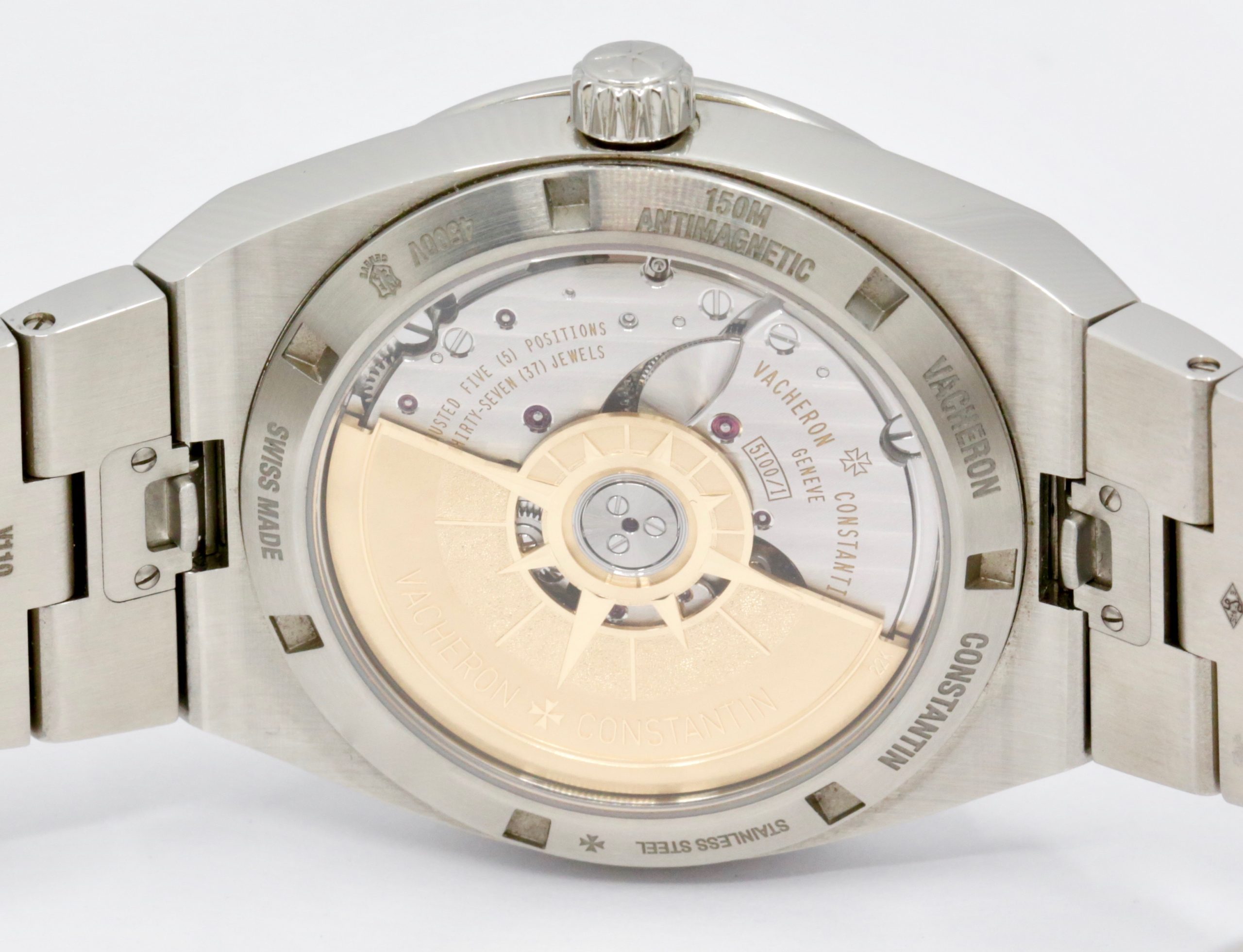 Vacheron Constantin Overseas, in Stainless Steel, with Blue Index Dial, on Stainless Steel Vacheron Constantin Bracelet, Ref. 4500V/110A-B128, Circa: 2022, Complete with Box, Books, & Vacheron Constantin Warranty Card - Image 5