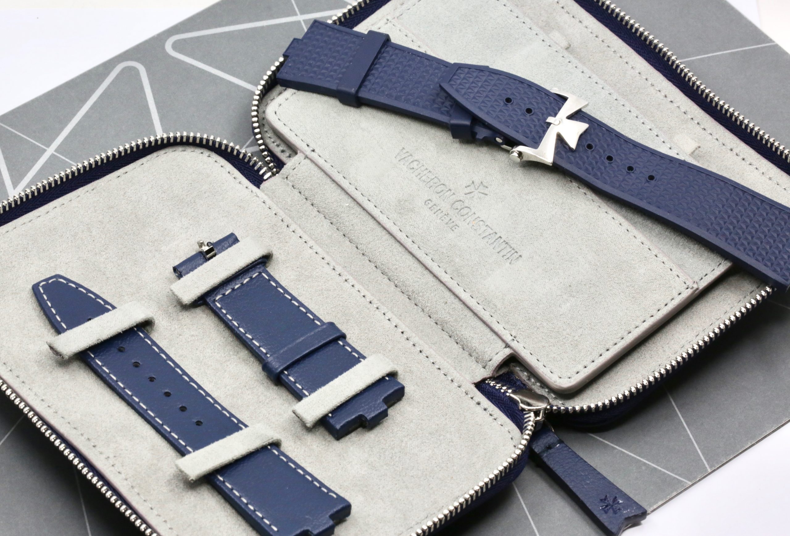 Vacheron Constantin Overseas, in Stainless Steel, with Blue Index Dial, on Stainless Steel Vacheron Constantin Bracelet, Ref. 4500V/110A-B128, Circa: 2022, Complete with Box, Books, & Vacheron Constantin Warranty Card - Image 7