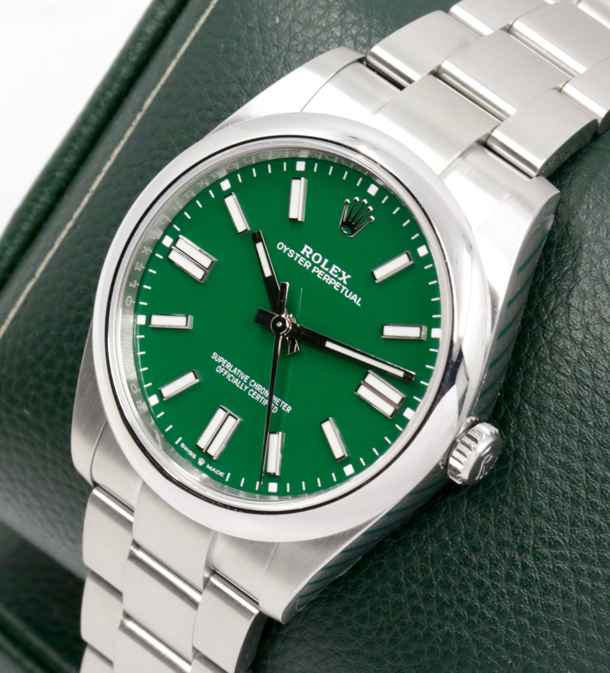 Rolex Oyster Perpetual 41 in Stainless Steel, Green Index Dial, on Rolex Oystersteel Bracelet, Ref. 124300, Circa: 2022, with Box, Books, Swing Tags, Rolex Warranty Card, & Balance of 5 Year Rolex Warranty - Image 2