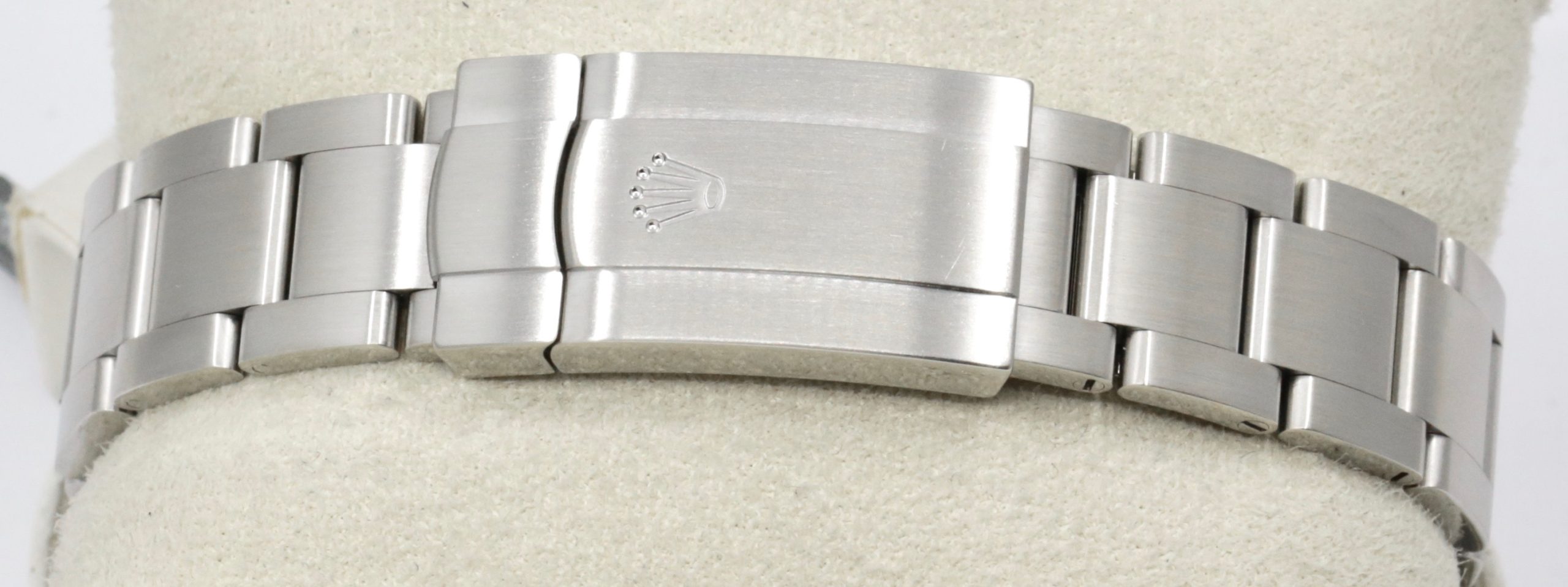 Rolex Oyster Perpetual 41 in Stainless Steel, Green Index Dial, on Rolex Oystersteel Bracelet, Ref. 124300, Circa: 2022, with Box, Books, Swing Tags, Rolex Warranty Card, & Balance of 5 Year Rolex Warranty - Image 6