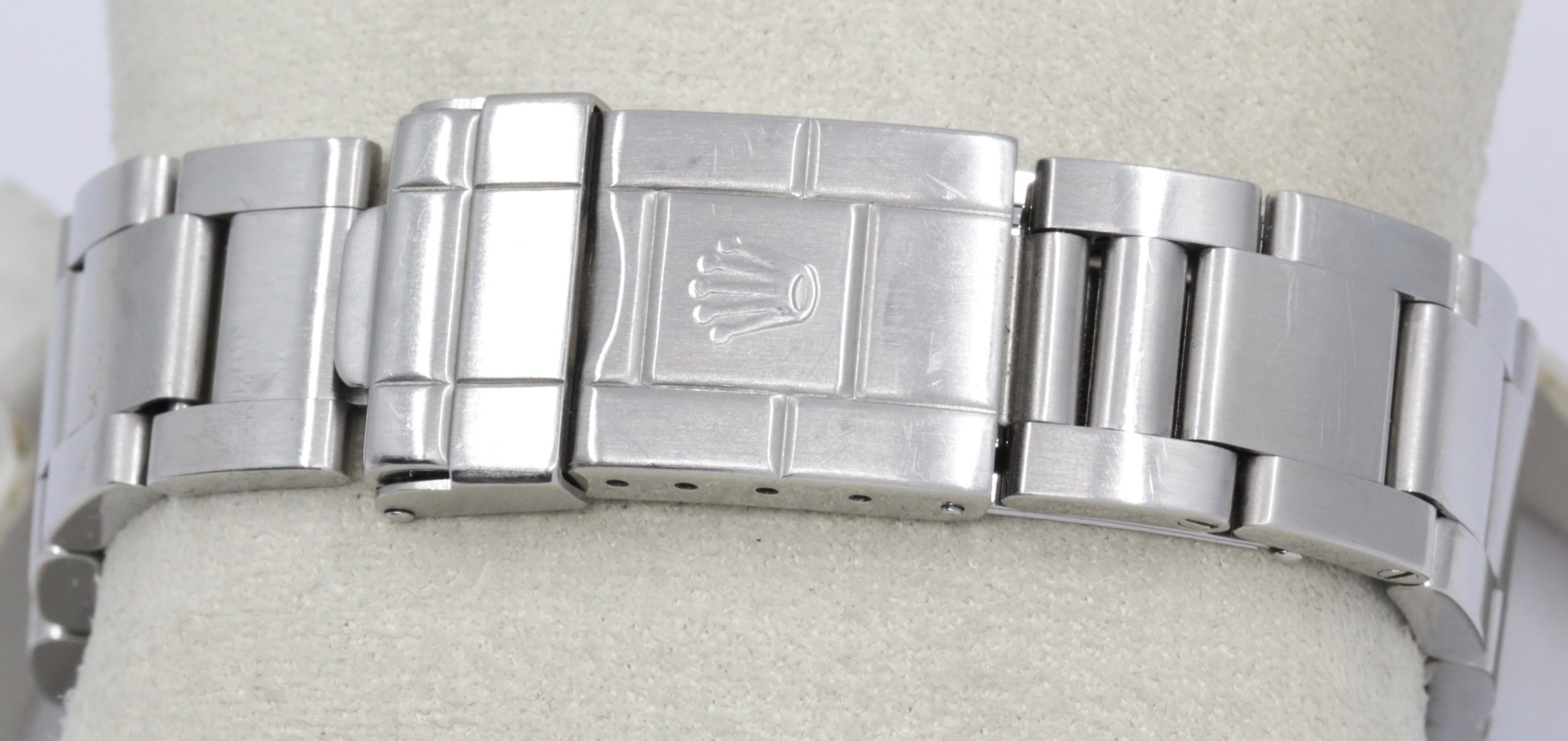 Rolex Oyster Perpetual Explorer II, Stainless Steel, "Swiss - T<25" Black Index Dial , on Stainless Steel Rolex Oyster Bracelet, Ref. 16570, Circa: 1993 - $8,800!! - Image 6