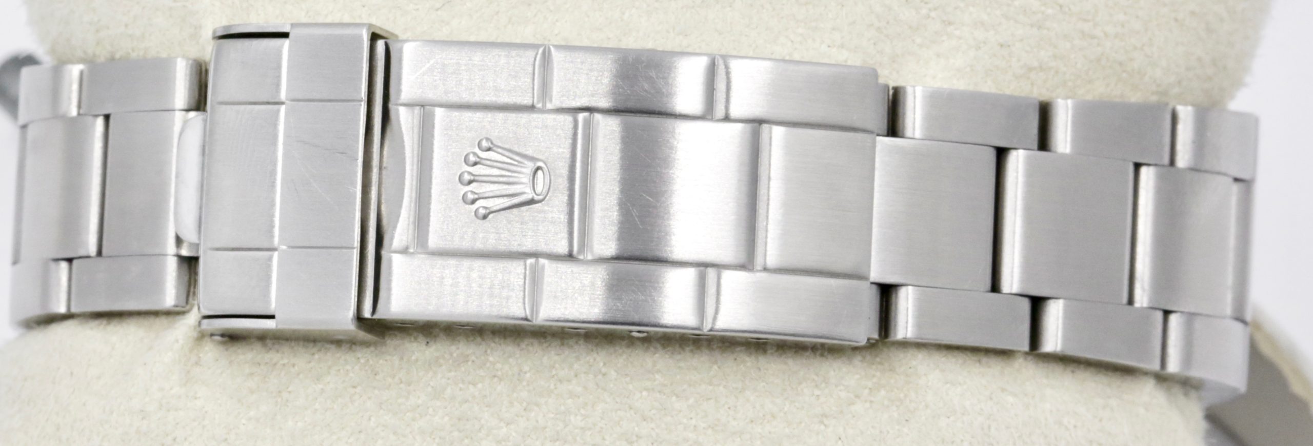 Rolex Oyster Perpetual Sea-Dweller, 40mm, Stainless Steel, Black Index Dial on Stainless Steel Rolex Oyster Bracelet, Ref.16600, Circa: 2005, Complete with Box, Books, Anchor Swing Tag, Rolex Warranty Card, Rolex Service Card & Rolex Service Papers - Image 6