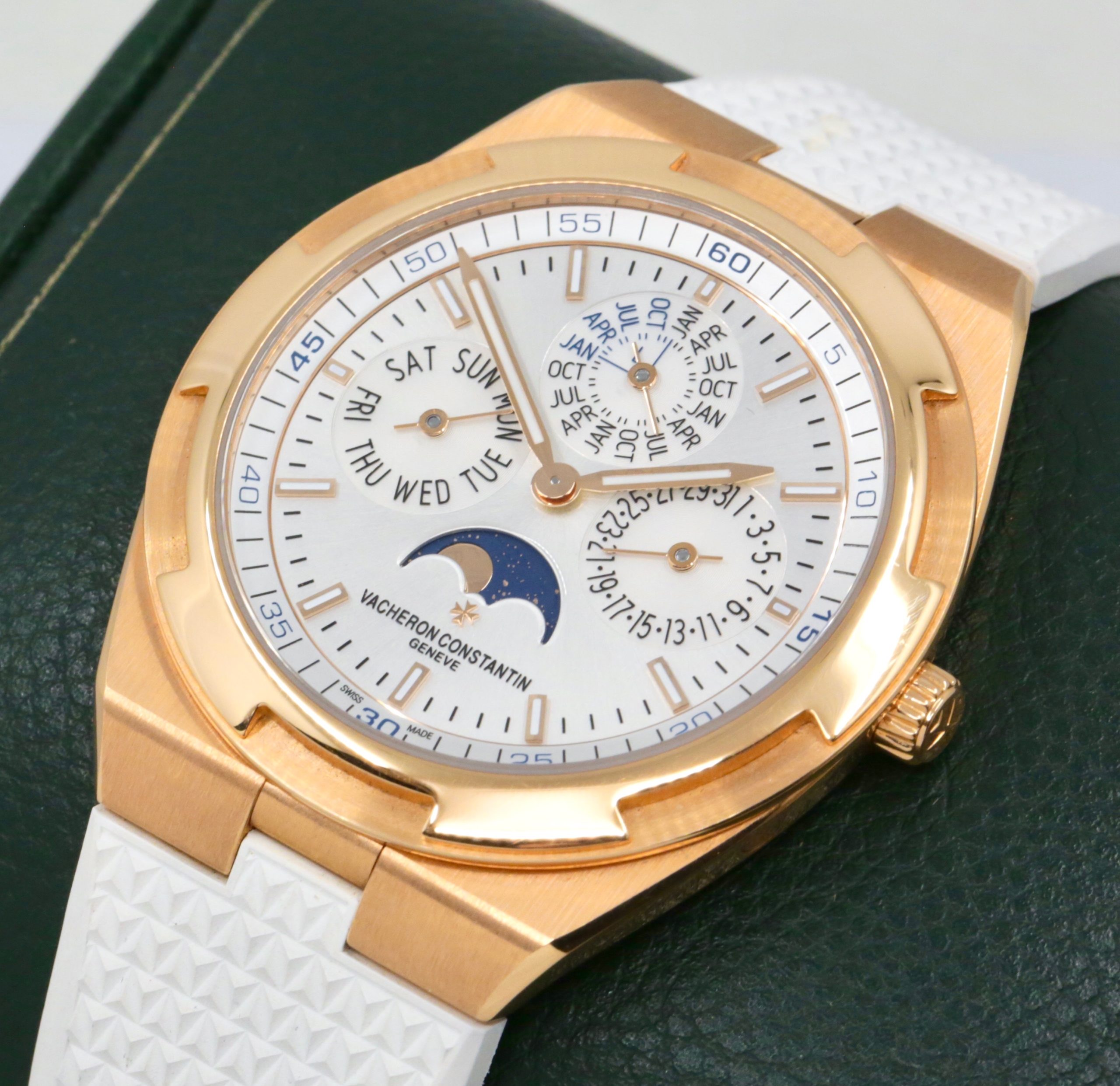 Vacheron Constantin Overseas Perpetual Calendar Ultra-Thin, in 18ct Rose Gold, Silver Sunburst Dial, on Vacheron Constantin Alligator Strap with 18ct Rose Gold Tang Buckle, Ref. 4300V/120R-B064, Circa: 2020, with Box, Books & Vacheron Constantin Warranty Card - Image 3