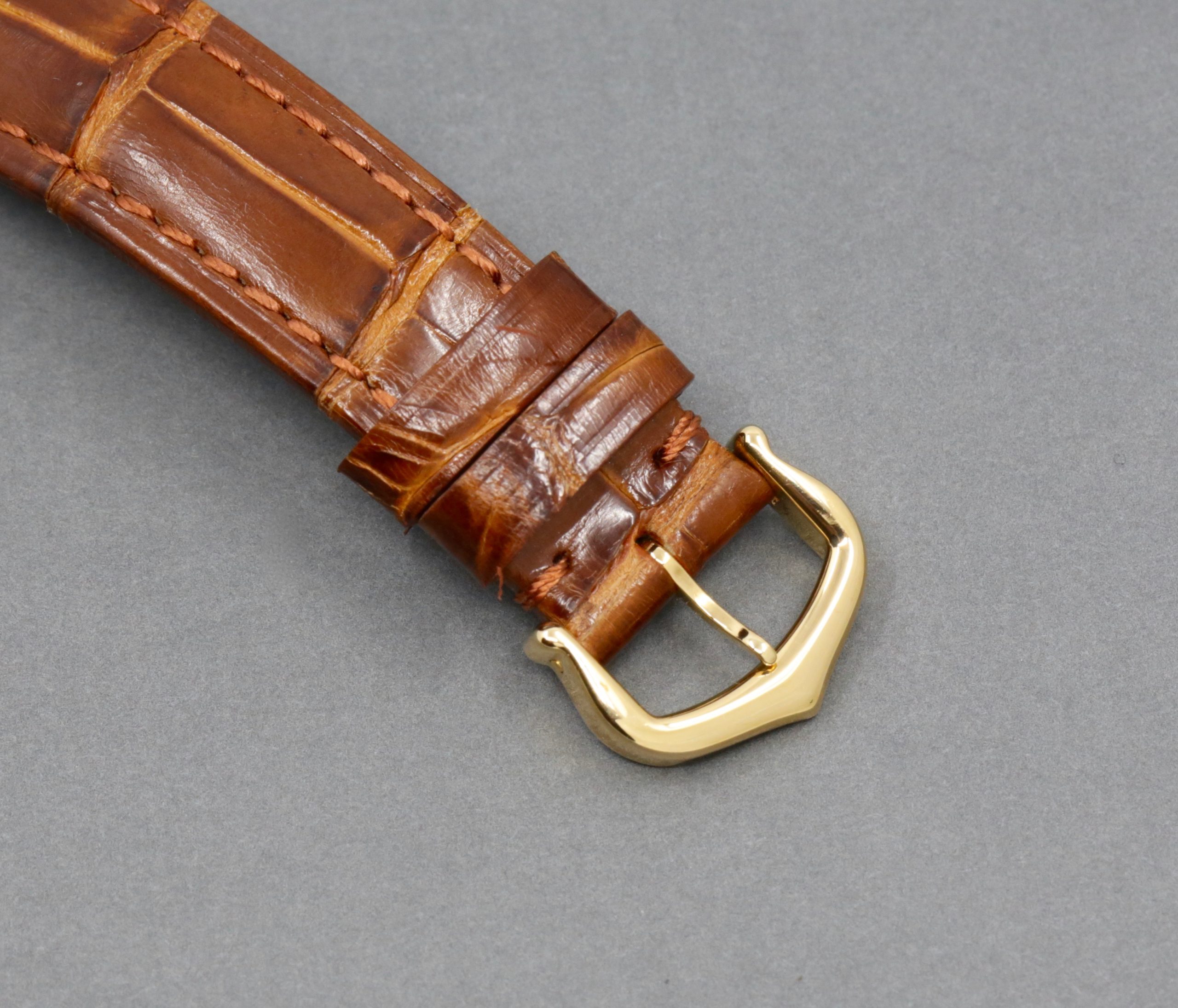 Cartier Tank Louis, Small Model, in 18ct Yellow Gold, Silver Roman Dial, on Brown Alligator Cartier Strap with 18ct Yellow Gold Cartier Tang Buckle, Ref. W1529856, Circa: 2017, with Cartier Box & Cartier Warranty Card *MINT CONDITION* - Image 6