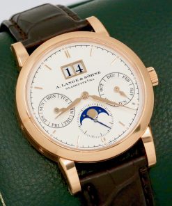 A. Lange & Sohne Saxonia Annual Calendar, 38.5mm, in 18ct Pink Gold, Solid Silver Argenté-Coloured Dial, on Brown A. Lange & Sohne Alligator Leather Strap with 18ct Pink Gold Lange Tang Buckle, Ref. 330.032, Circa: 2020, with Box & Papers