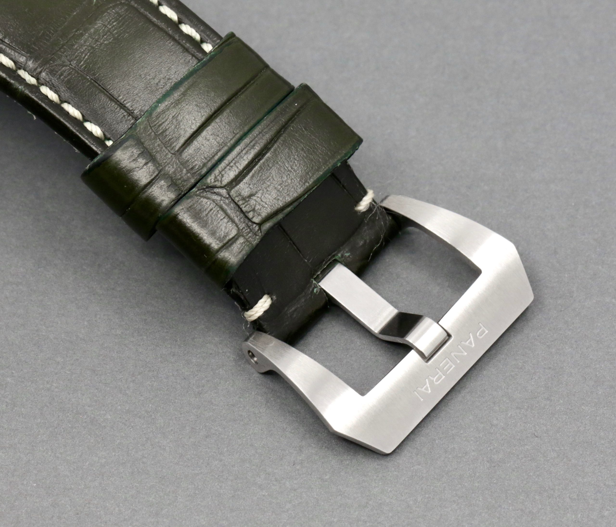 Panerai Luminor Marina 1950 3 Days Automatic, 44mm Stainless Steel Case, Black Sandwich Dial, on Dark Green Panerai Alligator Strap with Stainless Steel Panerai Tang Buckle, Ref. PAM359, Circa: 2010 - Image 6