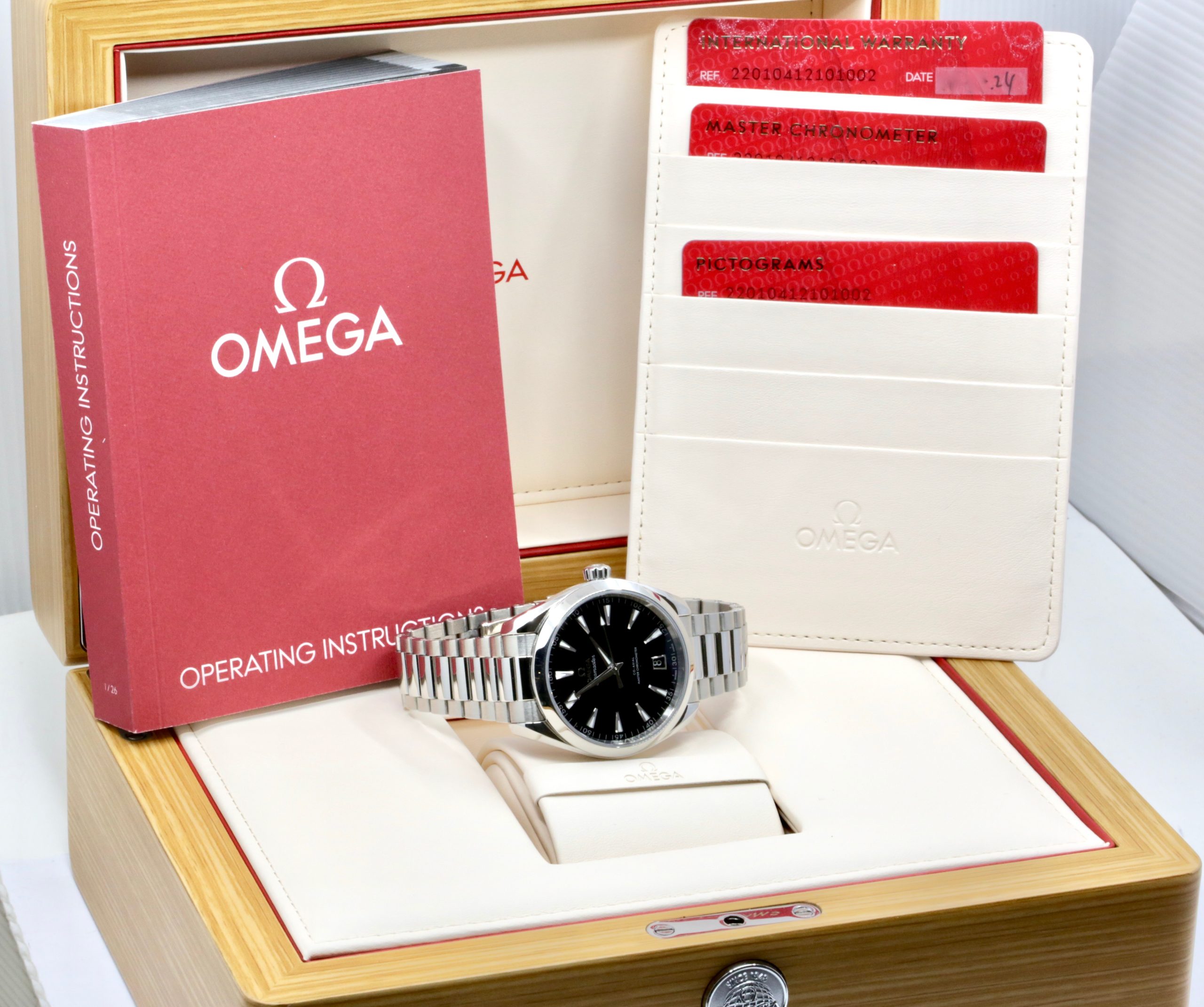 Omega Seamaster Aqua Terra 150 metre in Stainless steel 41mm case, black index dial on a Omega Stainless Steel Bracelet. Ref: 220.10.41.21.01.002. Ca. 2024, Box, Book, Omega Warranty Cards & Balance of 5 Year Omega Factory Warranty - Image 7