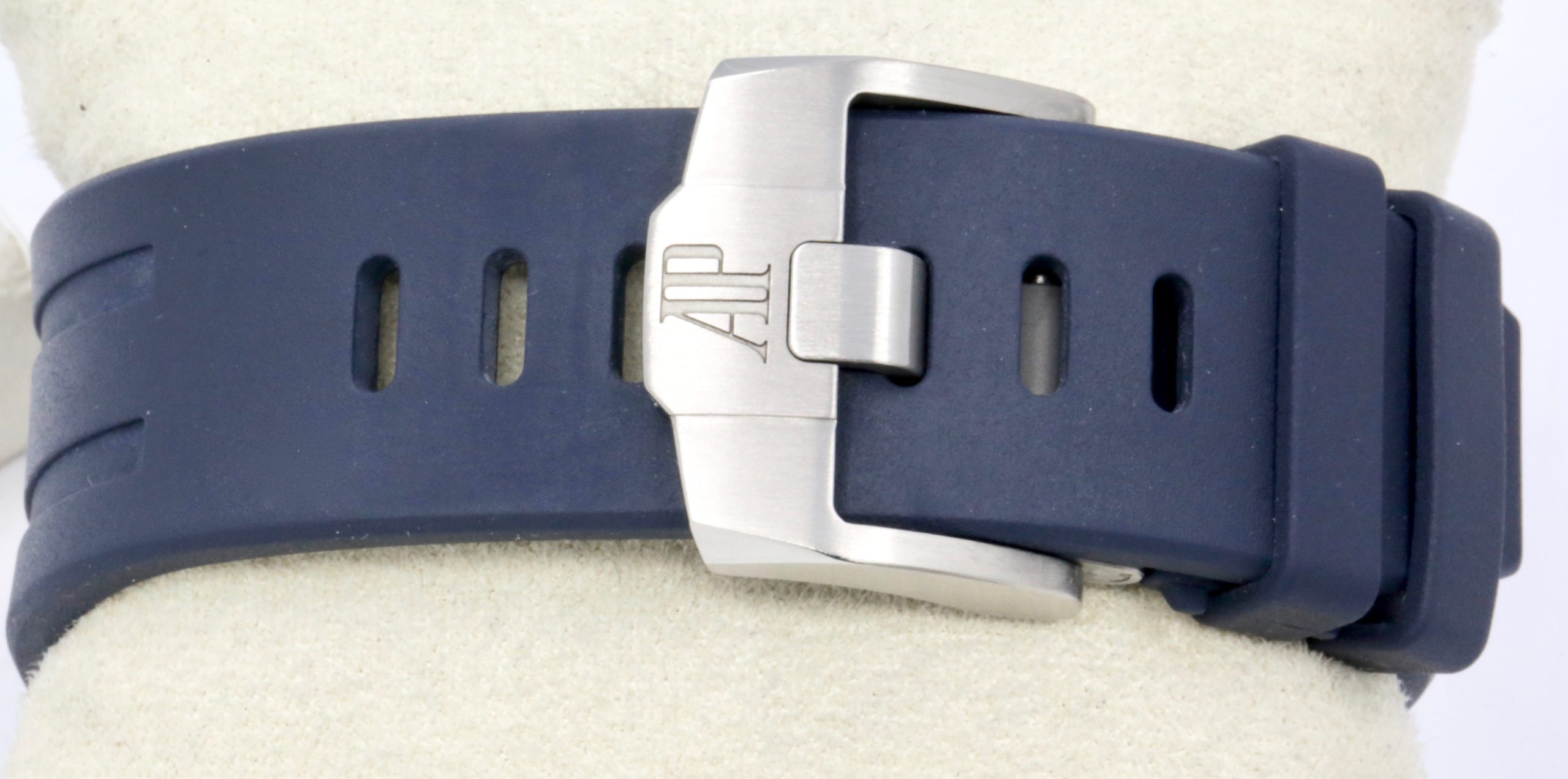 Audemars Piguet Royal Oak Off-Shore Chronograph, Titanium Case, Blue Grand "Tapisserie" Dial with Silver Sub-Dials, on Blue Audemars Piguet Rubber Strap with AP Tang Buckle, Ref. 26420TI.OO.A027CA.01, Circa: 2023, with Box & Papers, - Image 6