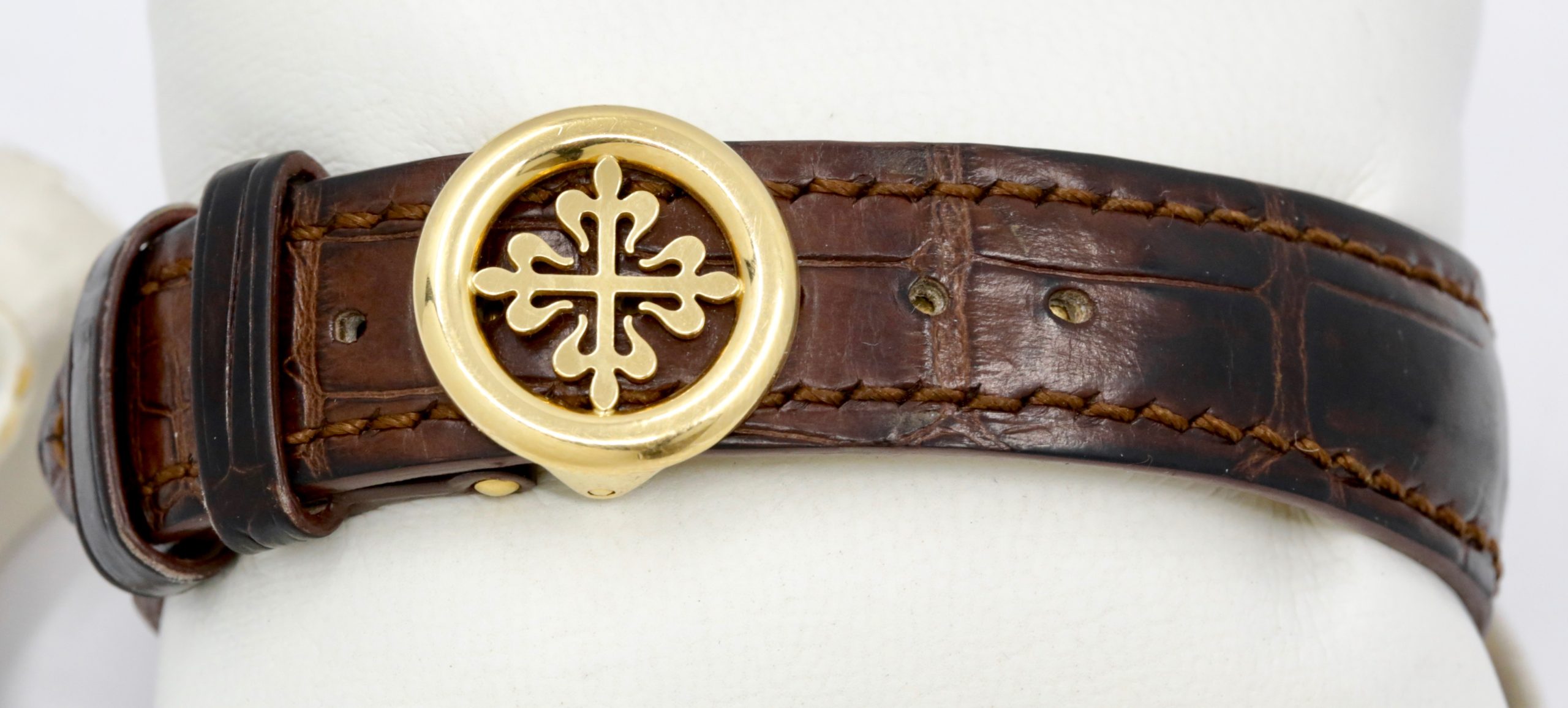 Patek Philippe Annual Calendar in 18ct Yellow Gold, Cream Dial with Day, Date, Month Display & Moon Phase, on Brown Patek Philippe Alligator Strap with 18ct Yellow Gold Patek Deployant, Ref. 5146J-001, Circa: 2013, with Box & Papers - Image 6