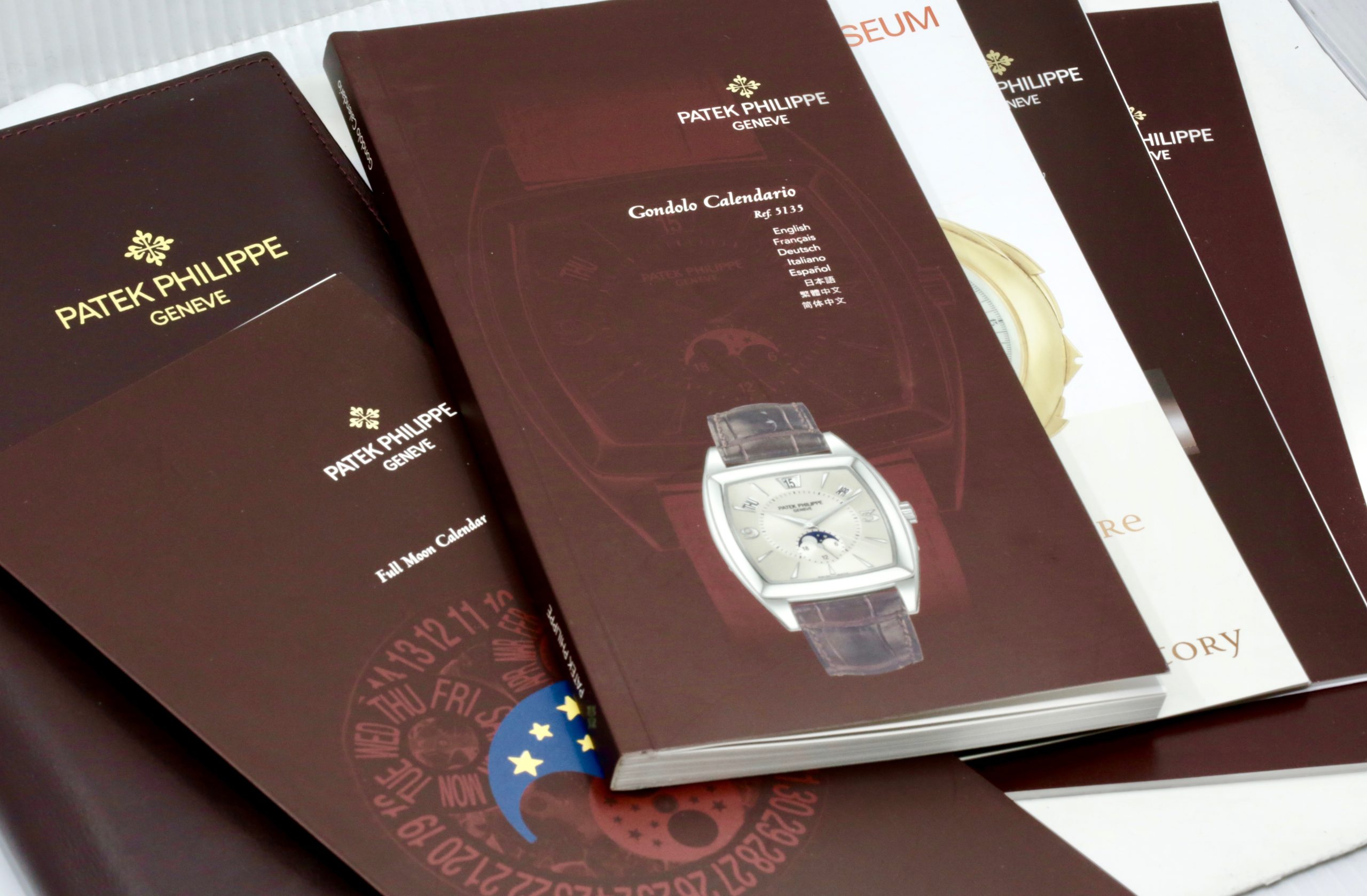Patek Philippe “Gondolo Calendario” Annual Calendar, 0.950 Platinum Case, Grey Index Dial with Diamonds on 3 & 9, on Grey Patek Alligator Strap with Platinum Patek Tang Buckle, Ref. 5135P-001, Circa: 2007, Complete Set with Box, Papers, & Extract of Archive Certificate - Image 8