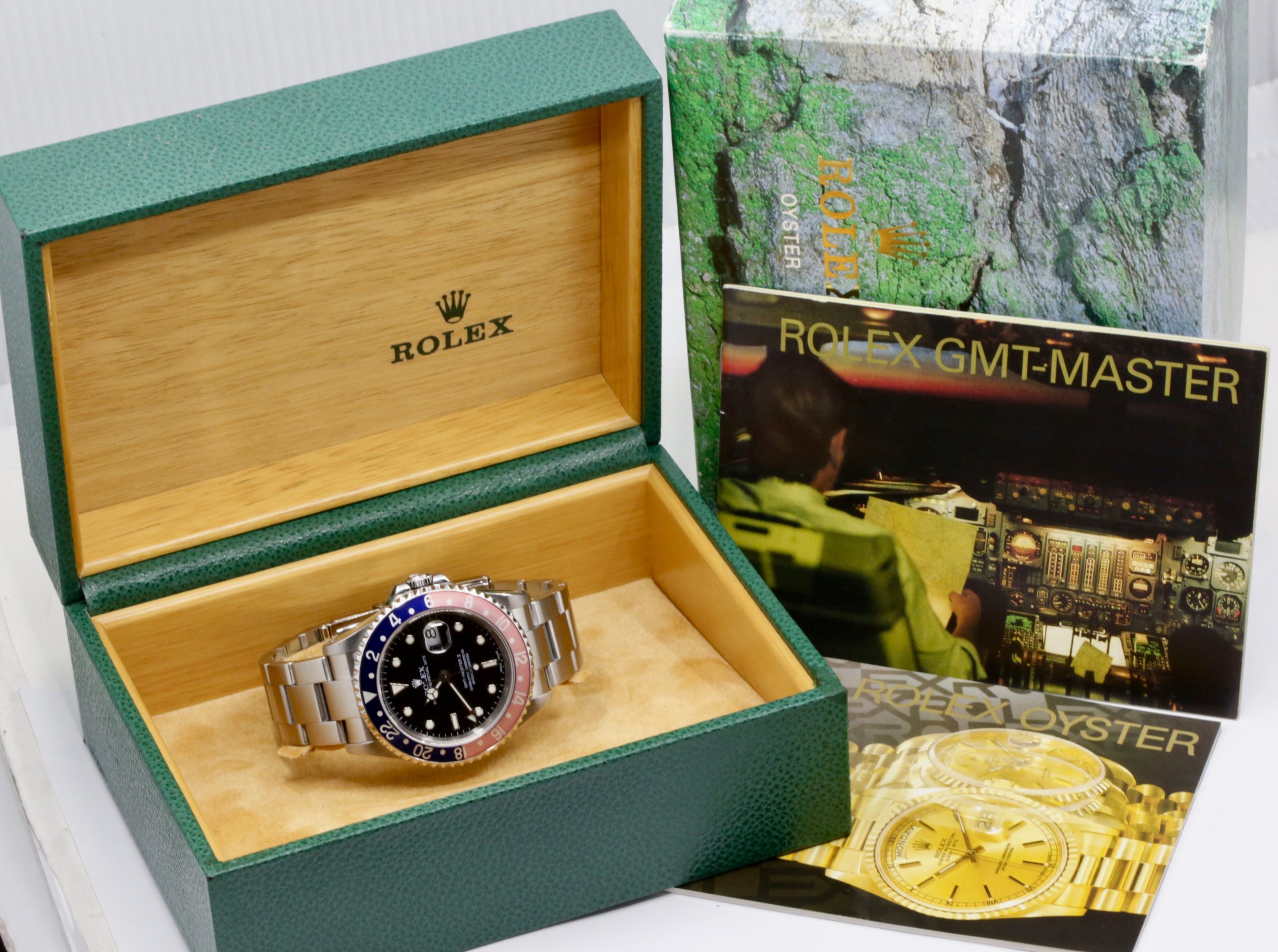 Rolex GMT-Master II "Pepsi", Stainless Steel, Blue & Faded Red Aluminum Bezel, Black Index Dial, on Stainless Steel Rolex Oyster Bracelet, Ref. 16710, Circa: 2000, with Box & Booklets and Rolex Service Card - Image 7