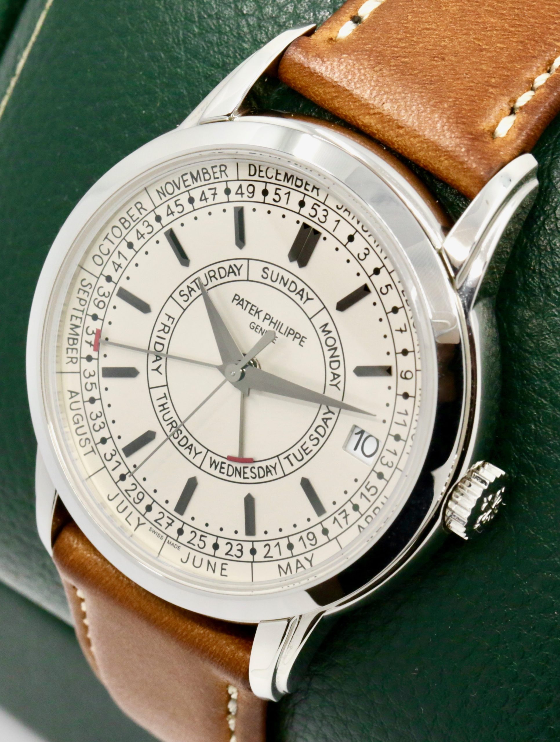 Patek Philippe Calatrava Weekly Calendar, Stainless Steel, Silver Opaline Dial, on Brown Patek Philippe Leather Strap with Stainless Steel Patek Philippe Tang Buckle, Ref. 5212A-001, Circa: 2021, with Box, Papers & Additional Custom-made Artisans Red Alligator Strap - Image 4
