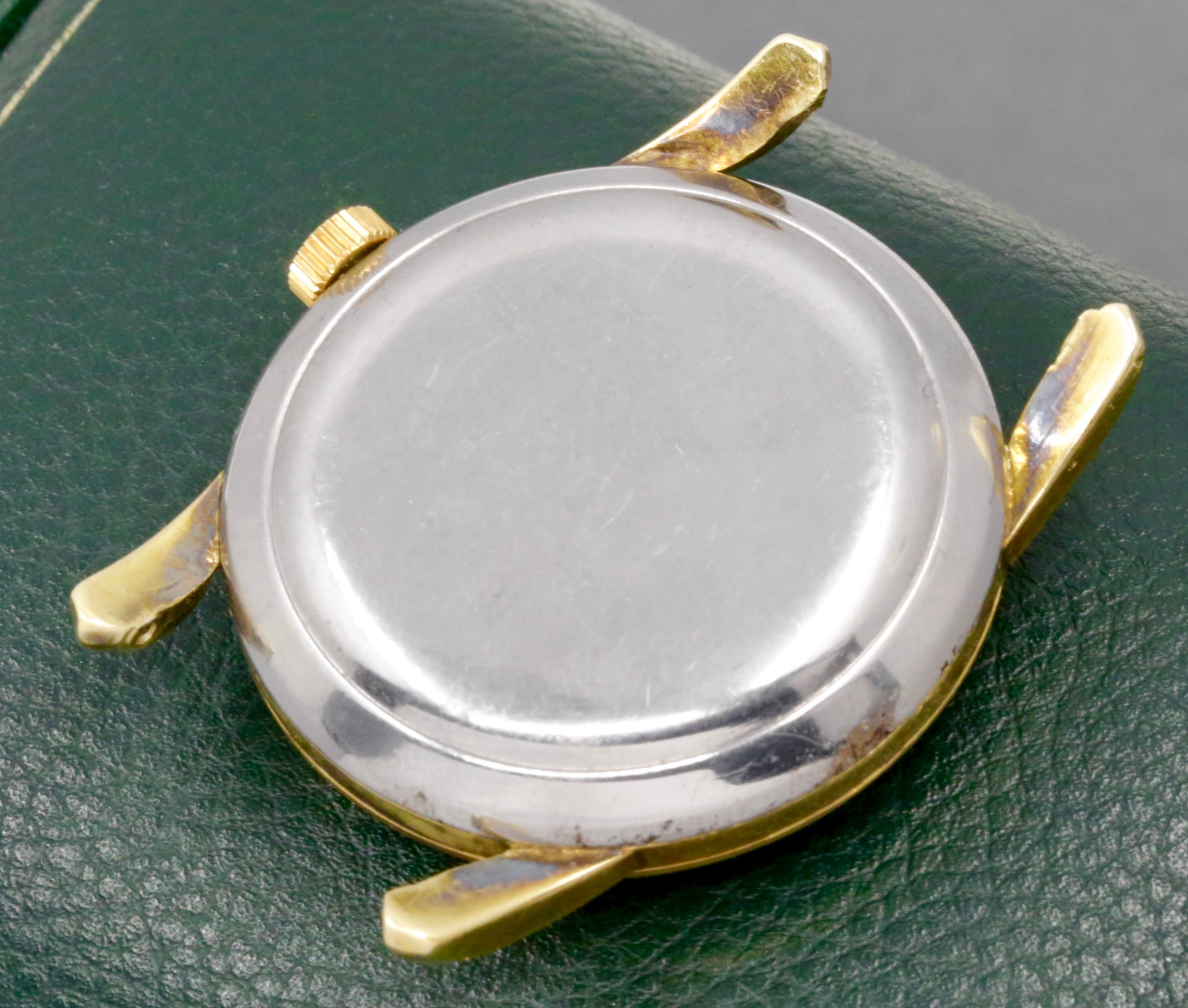 IWC Schaffhausen Classic vintage Watch, Cal. 852 Movement, Gold Plated Case with a Stainless Steel Case Back, Original Ivory Dial Showing 3,6,9,12 and Index Markers, Circa 1960's - Sold as Traded - Image 5