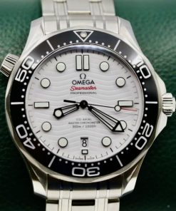 Alternative view of Omega Seamaster Professional Ref 21030422004001, sold new in Melbourne 08/07/2025, full set.