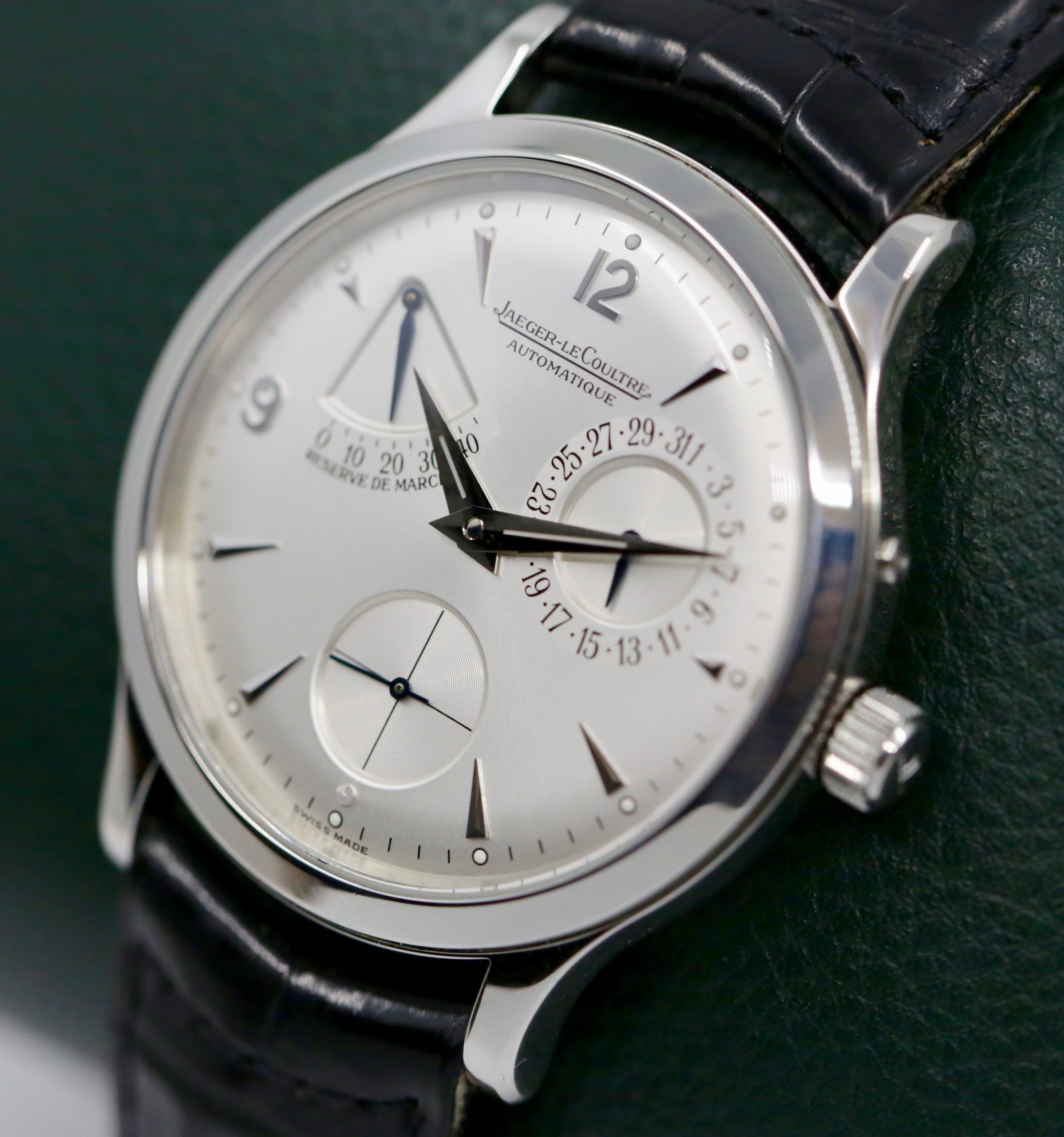 Jaeger-LeCoultre Master Control Reserve De Marche, 37mm, Stainless Steel, Silver Index Dial with Date & Power Reserve Display, on Black JLC Alligator Strap with Steel JLC Deployant, Ref.140.8.38.S, Circa: 2009, Box & Papers - Image 3