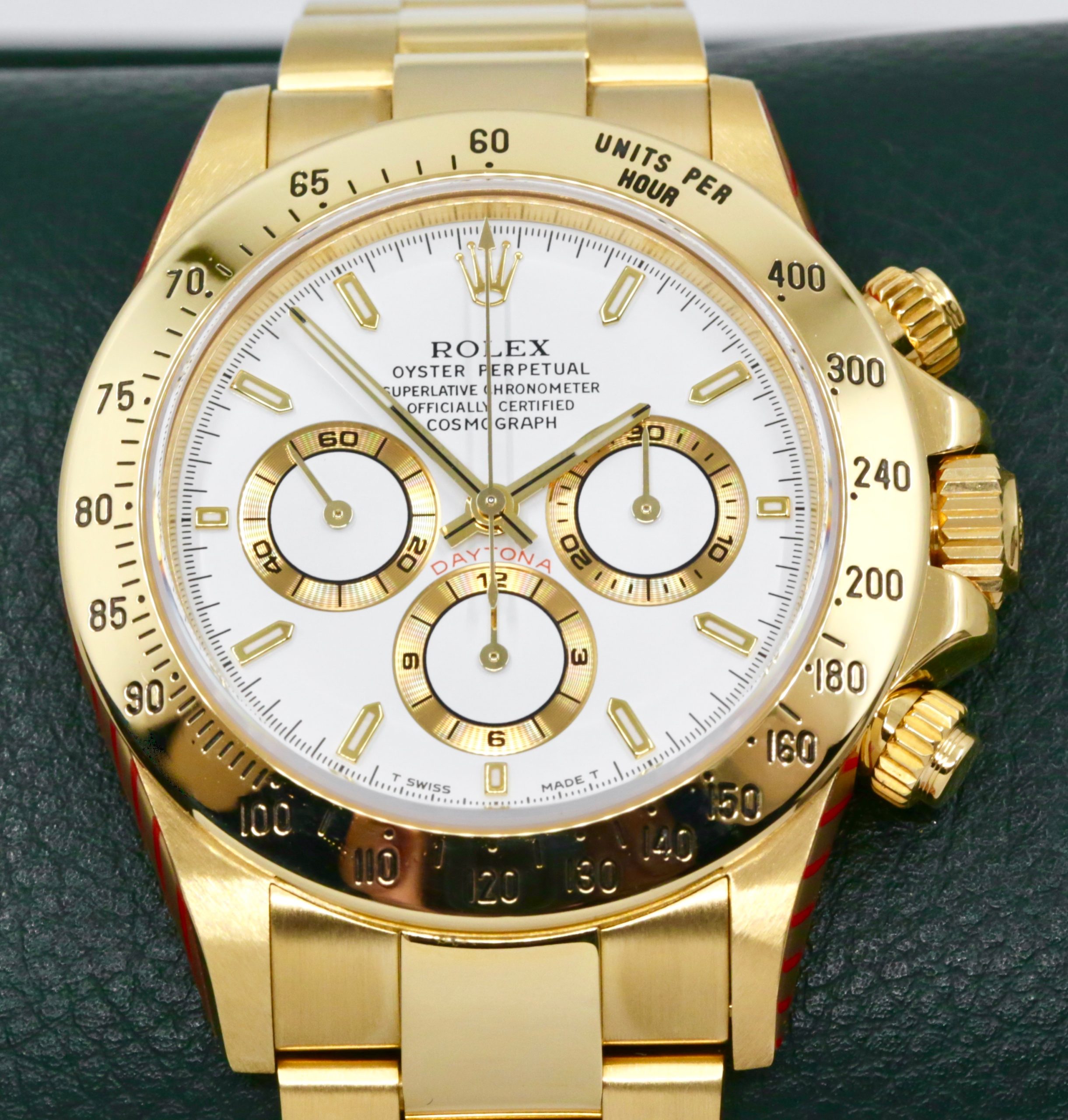 Rolex Cosmograph Daytona, Zenith Movement, in 18ct Yellow Gold, White Index Dial, on 18ct Yellow Gold Rolex Oyster Bracelet, Ref. 16528, Circa: 1995, with Rolex Service Invoice, Rolex Service Card & Balance of 2 Year Rolex Service Warranty - Image 3