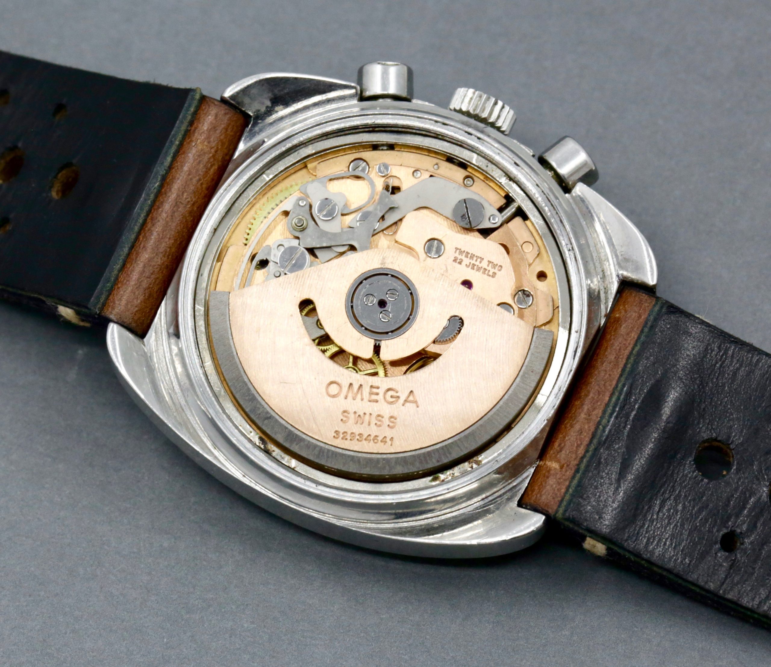 Vintage Omega Seamaster Chronograph in stainless steel, Blue index dial with sub dials in Black, on Brown Leather Strap. Ref: 176.007, Ca.1974 - Image 6