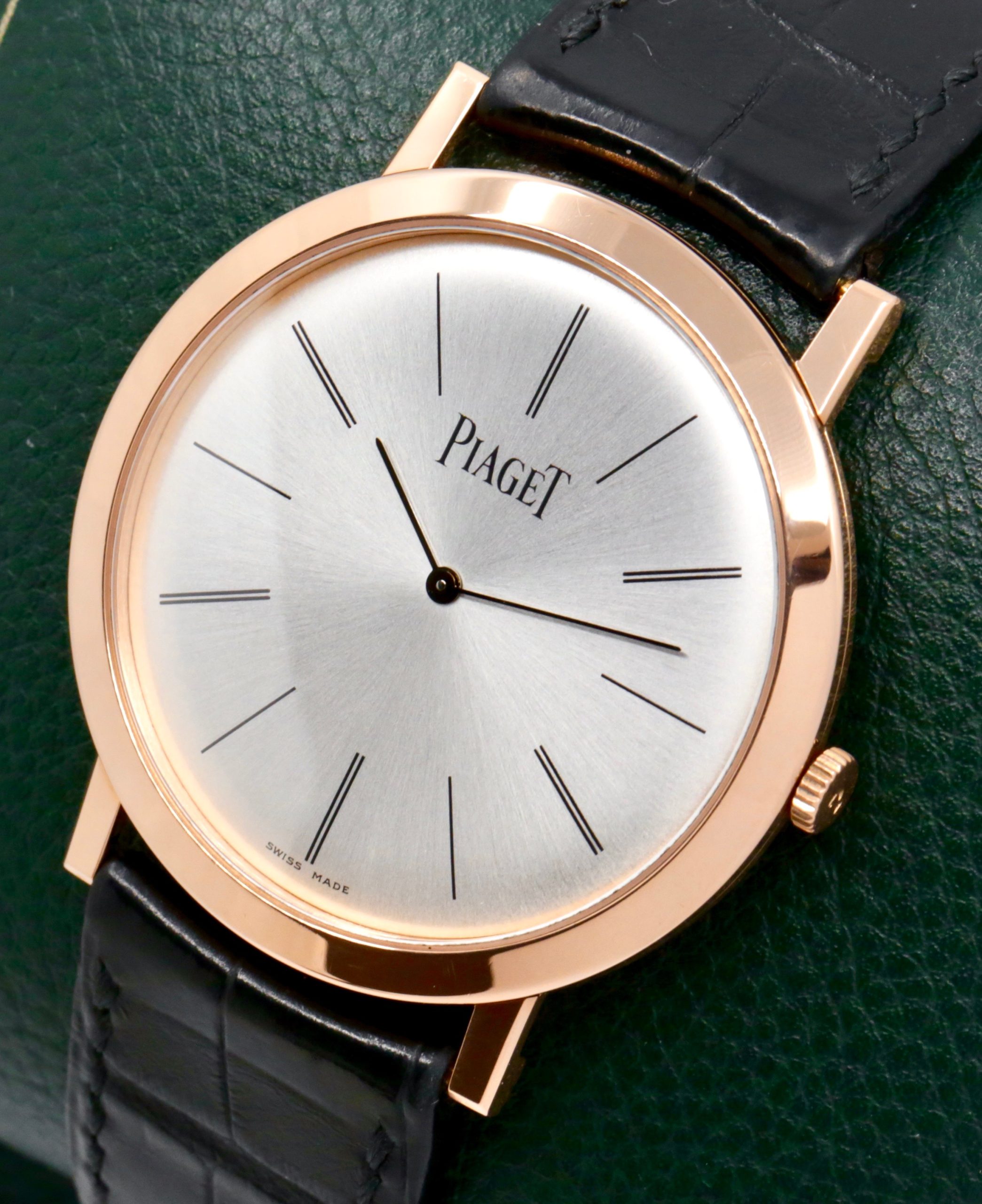 Piaget Altiplano Mecanique Ultra Thin, Ref. P10321, in 18ct Rose Gold, Manual Wind, with Silver Index Dial, on Black Piaget Alligator Strap with 18ct Rose Gold Piaget Tang Buckle - Image 3