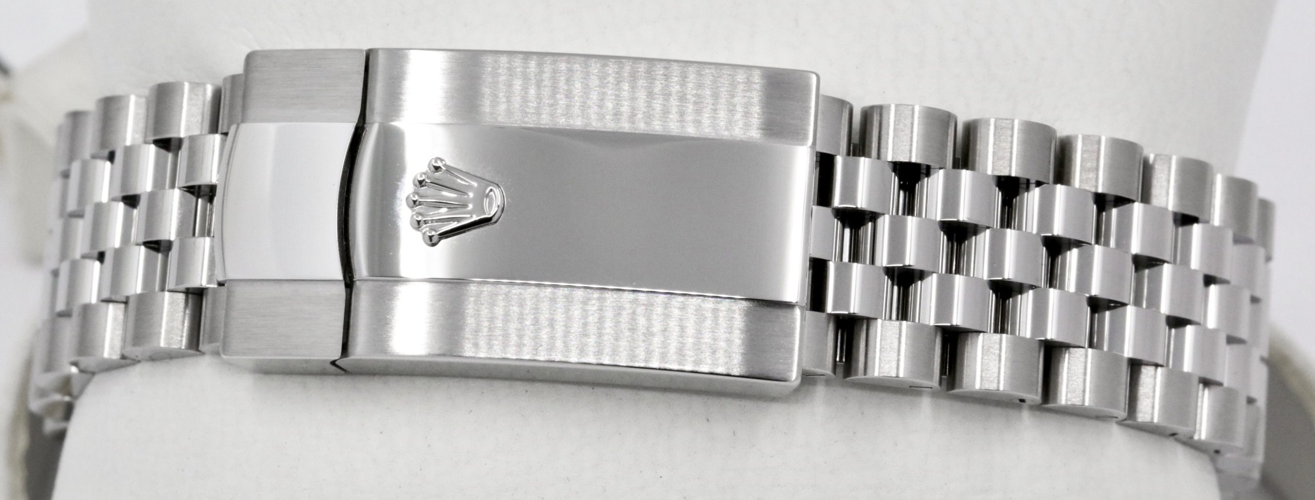 Rolex Datejust 41, Stainless Steel, with 18ct White Gold Fluted Bezel, Slate Index Dial, on Stainless Steel Rolex Jubilee Bracelet, Ref. 126334, Circa: 2025, with Complete with Box, Books, Swing Tag, Rolex Warranty Card & Balance of 5 Year Rolex Factory Warranty - Image 6