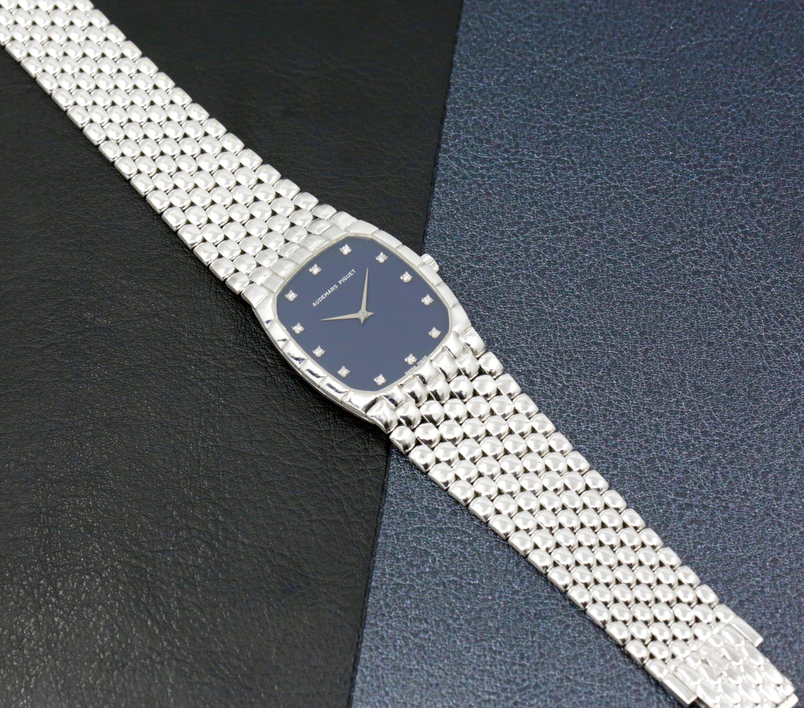 Audemars Piguet Wristwatch in 18ct White Gold, Factory Set Blue Diamond Dial, on a 18ct White Gold Audemars Piguet Integrated Bracelet, Circa: 1990's - Image 5