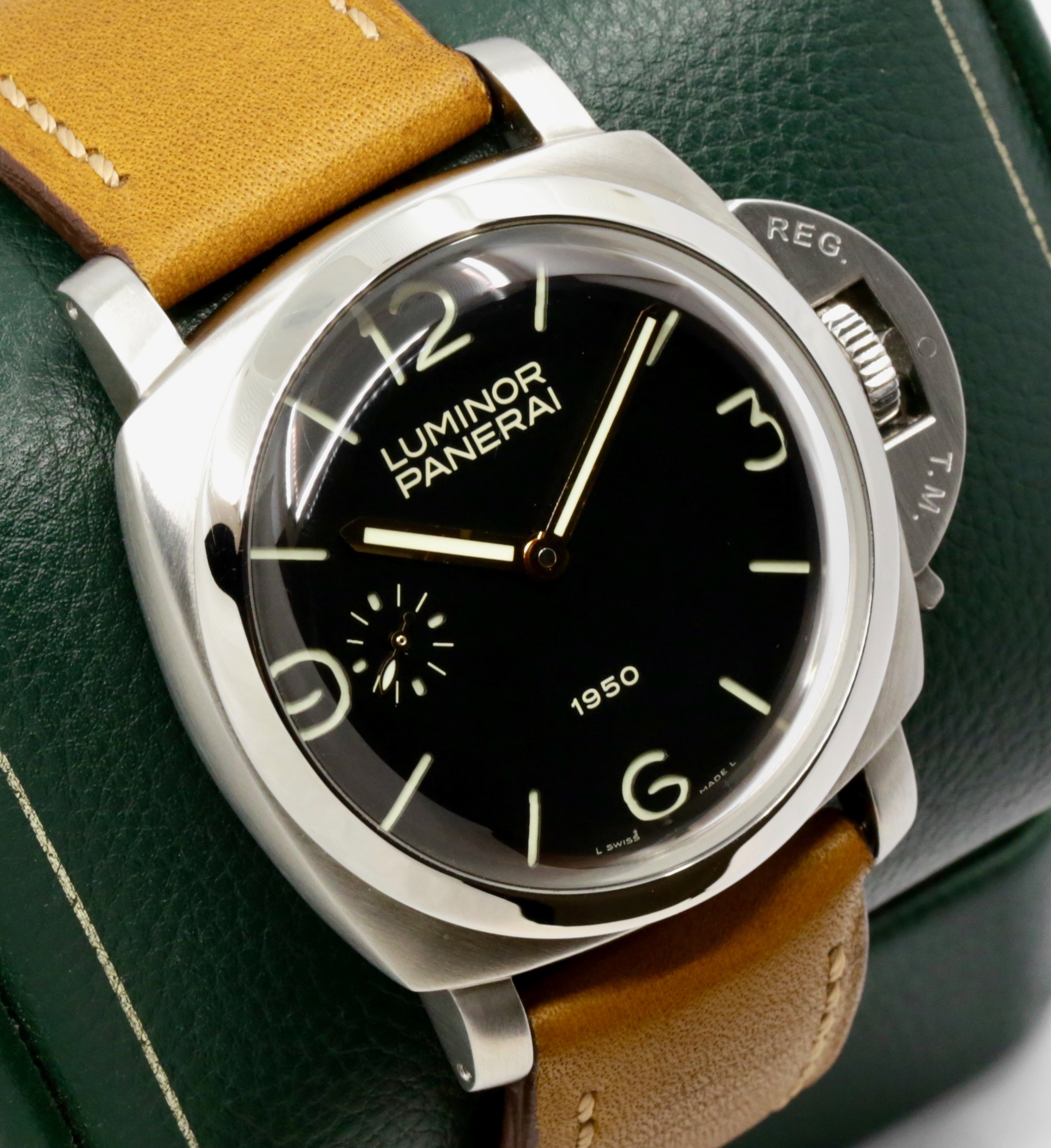 Panerai Luminor 1950 “Fiddy”, 47mm Stainless Steel Case, Black Index & Arab Sandwich Dial, Domed Crystal & Sapphire Display Case Back. Ref: Pam 127, Limited to 1950 Pieces, Circa: 2002, with Panerai Limited Edition Certificate & Panerai Specification Certificate - Image 4