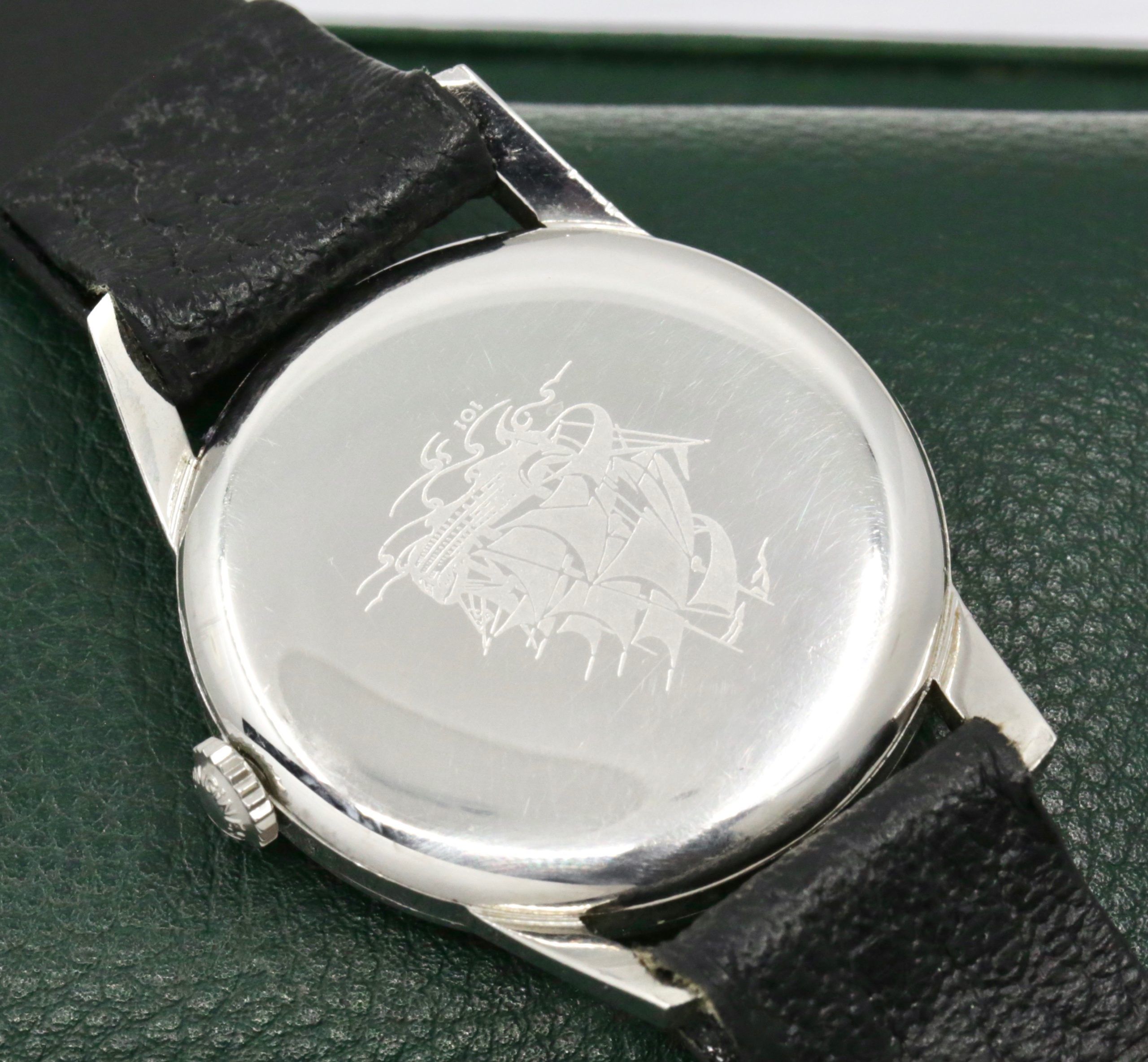 Vintage Longines Flagship, 34mm Stainless Steel Case, Silver Index Dial with Subsidiary -Seconds, Manual Winding Cal. 30L, 17 Jewels, on Black Leather Strap, Ref. 101 778, Circa: 1955 - Image 5