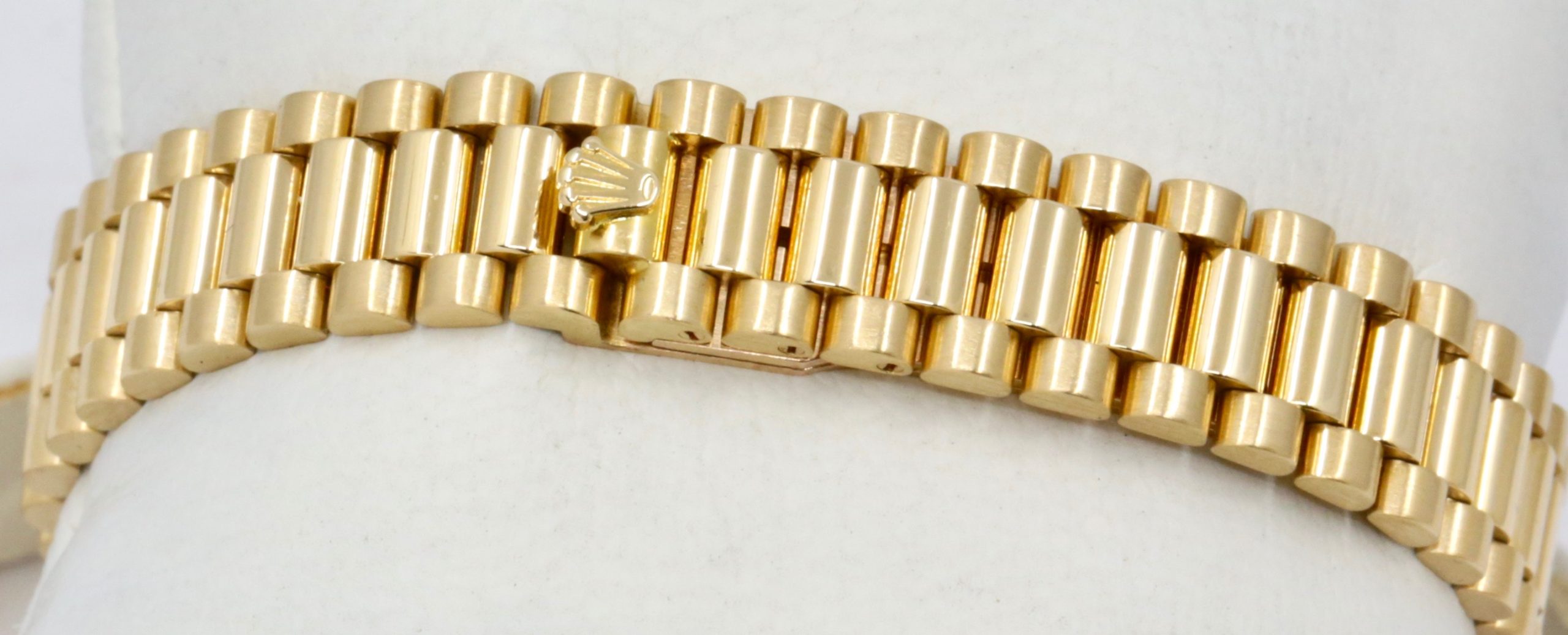 Rolex Lady-Datejust 26, in 18ct Yellow Gold, Fluted Bezel, with Factory Set Champagne Diamond Dial, on 18ct Yellow Gold Rolex President Bracelet, Ref. 69178, Circa: 1991, with Box, Rolex Folder & Calendar - Image 7