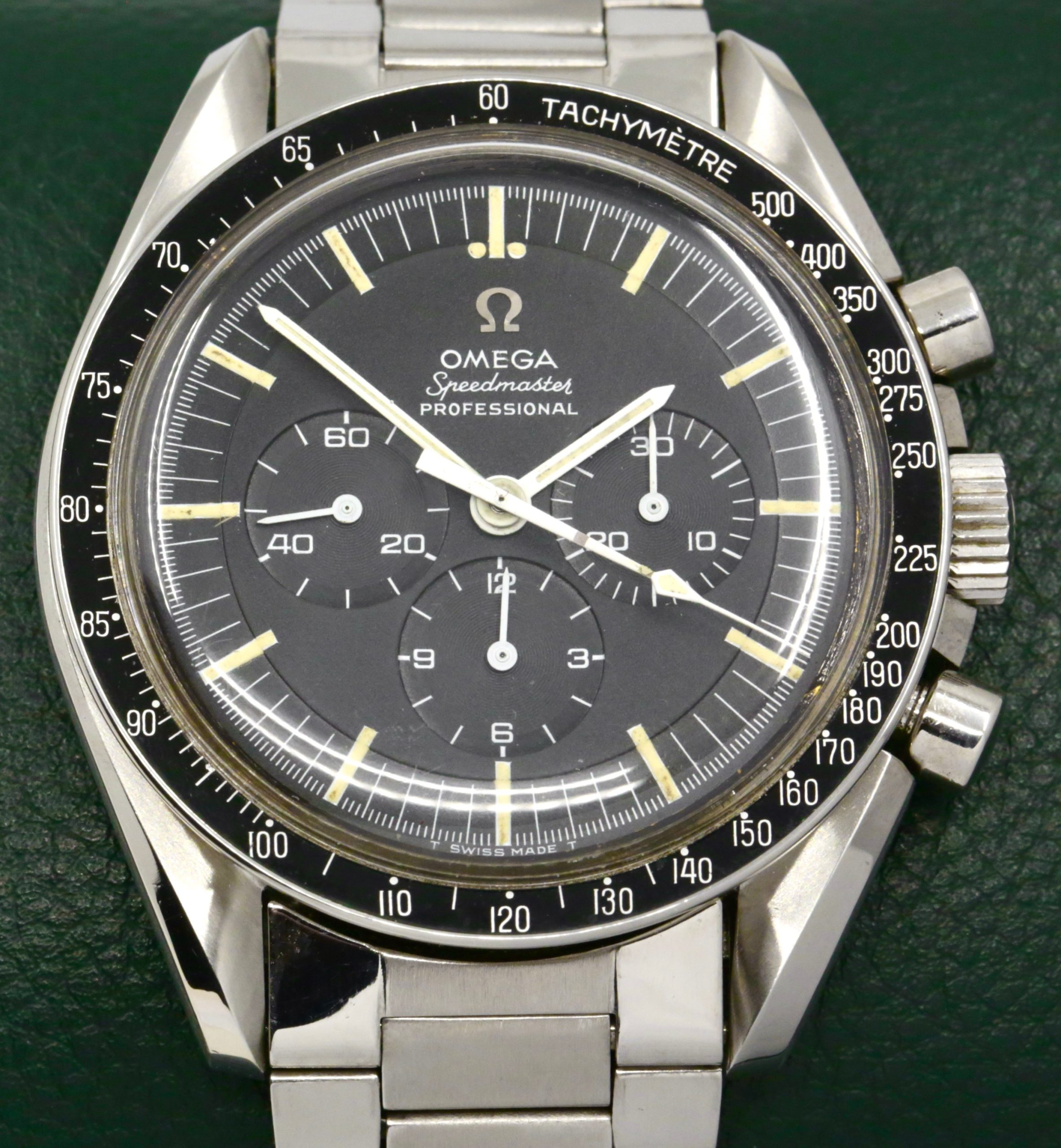 Vintage Omega Speedmaster Professional, Cal. 861, Stainless Steel, Dot Over 90 Bezel, Original Dial with Patinated Index Markers & Raised Omega Symbol, on Original Omega Stainless Steel Bracelet, Ref. 145.022-68ST, Circa: 1968, with Omega Box - Image 3