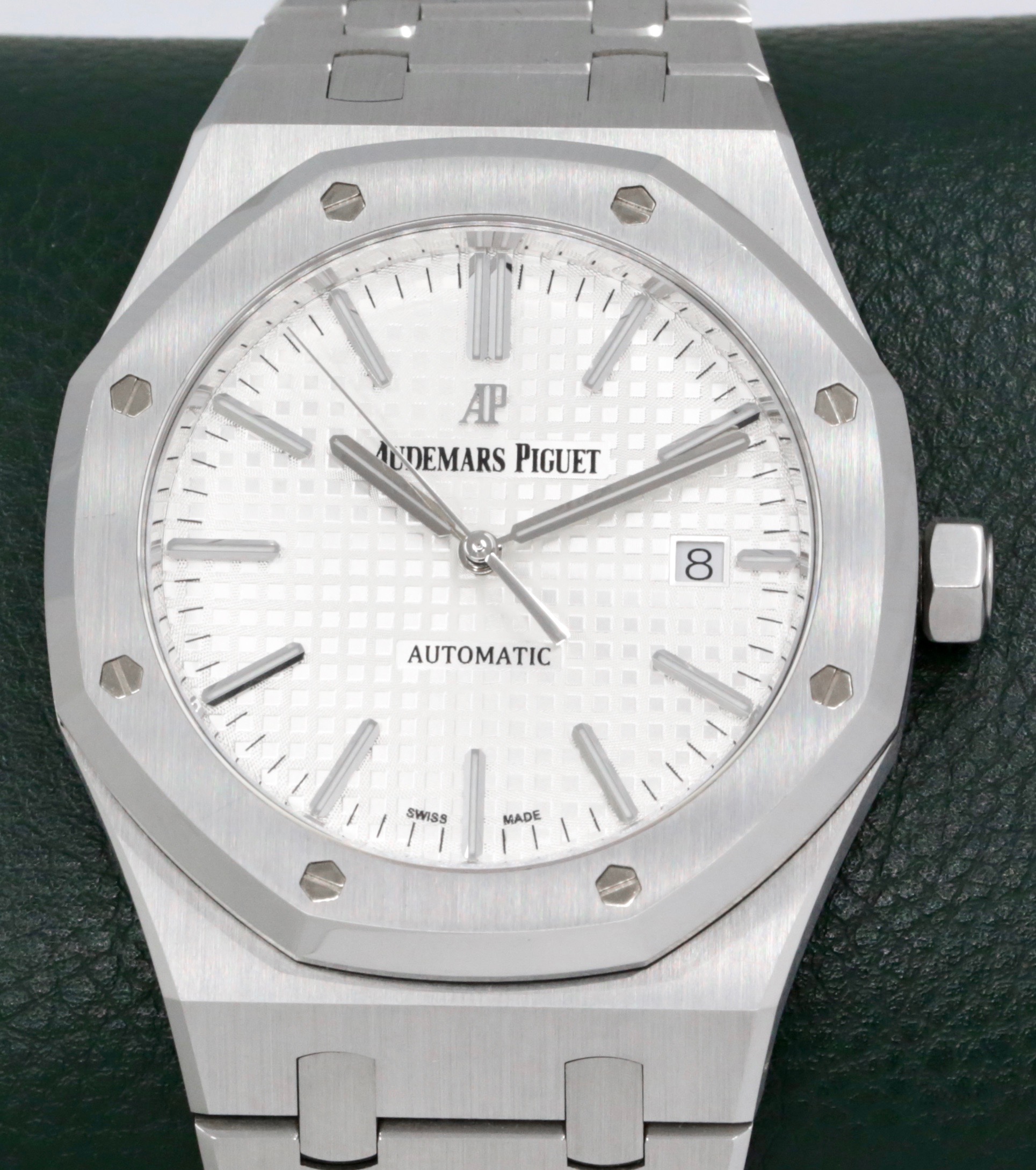 Audemars Piguet Royal Oak, 41mm, Stainless Steel, Silver “Grande Tapisserie” Dial, on Stainless Steel Audemars Piguet Royal Oak Bracelet, Ref. 15400ST, with Box, Books, & Papers, Circa: 2016 - Image 3