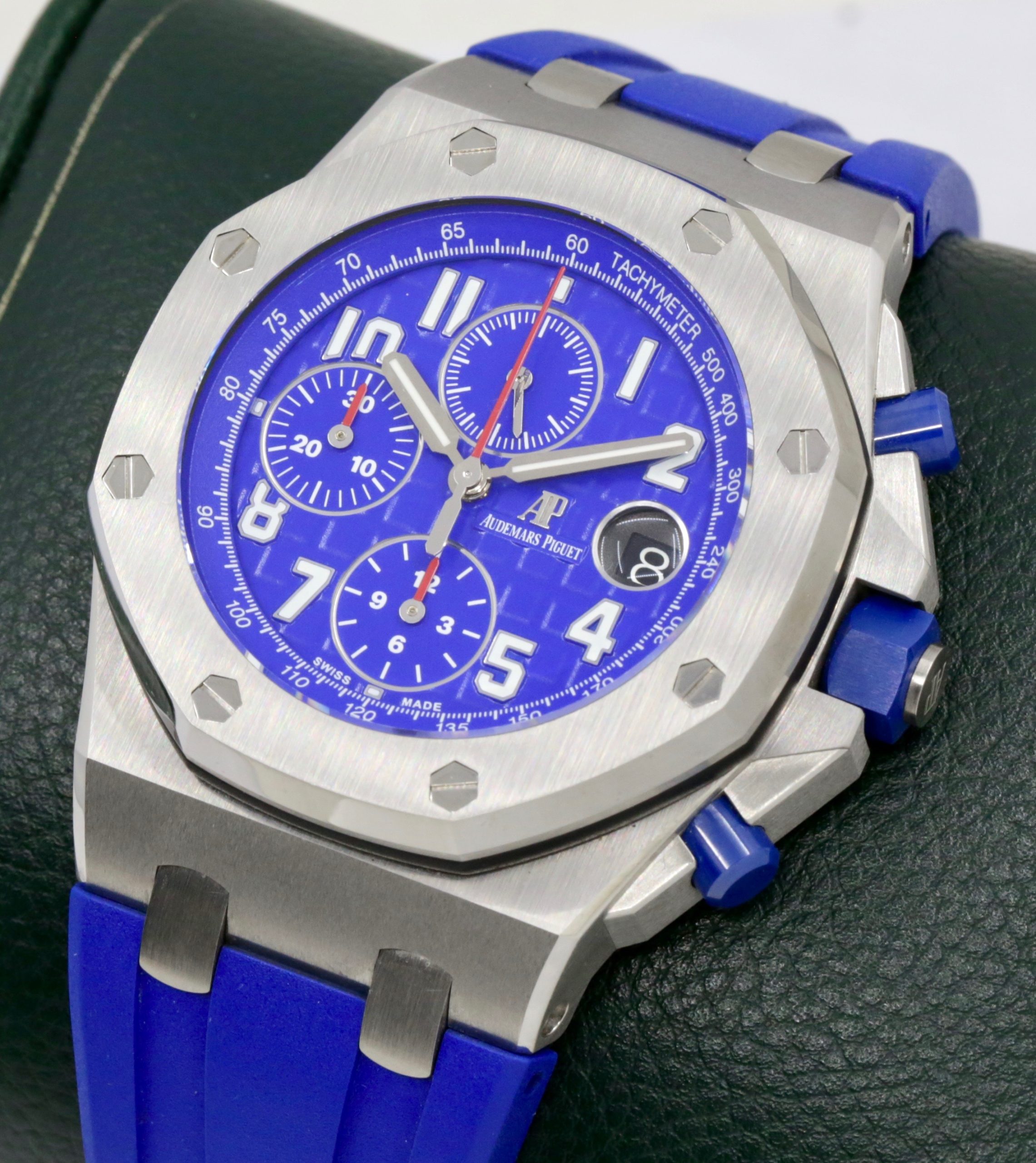 Audemars Piguet Royal Oak Offshore Chronograph in Stainless Steel, 42mm, Indigo Blue "Méga Tapisserie" Dial, on Blue Audemars Piguet Rubber Strap with Stainless Steel AP Tang Buckle, Ref. 26470ST, Ca. 2018, with Box & Papers - Image 2