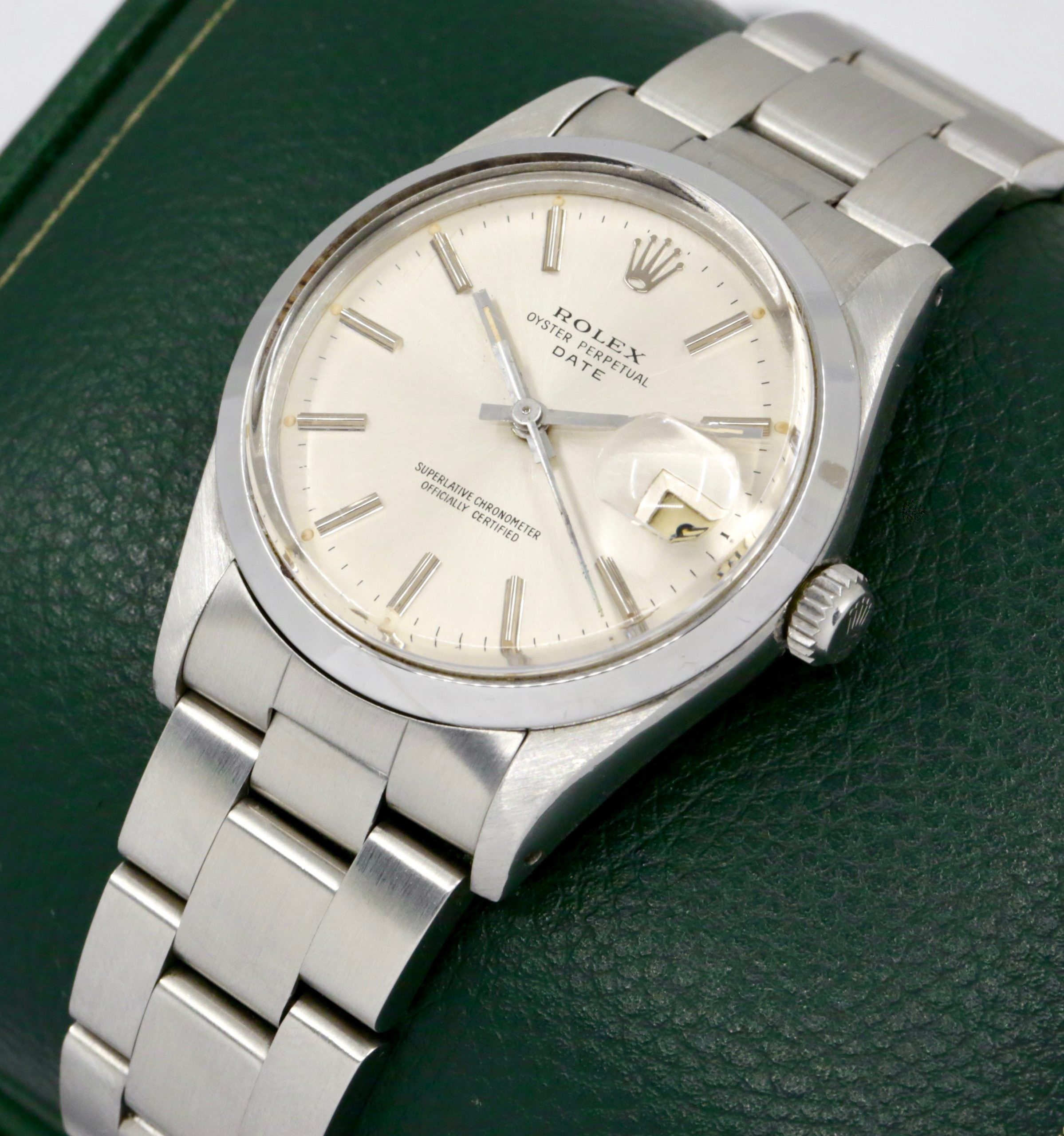 *ON SALE!! Rolex Oyster Perpetual Date, Ref. 15000, 34mm, Stainless Steel, Smooth Bezel, Original Tritium Silver Index Dial, Original Hands, on Stainless Steel Rolex Oyster Bracelet, Circa: 1982 - $4,900 incl. GST!! - Image 4