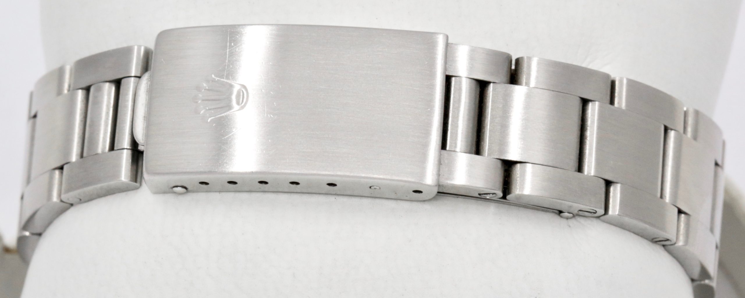 *ON SALE!! Rolex Oyster Perpetual Date, Ref. 15000, 34mm, Stainless Steel, Smooth Bezel, Original Tritium Silver Index Dial, Original Hands, on Stainless Steel Rolex Oyster Bracelet, Circa: 1982 - $4,900 incl. GST!! - Image 7