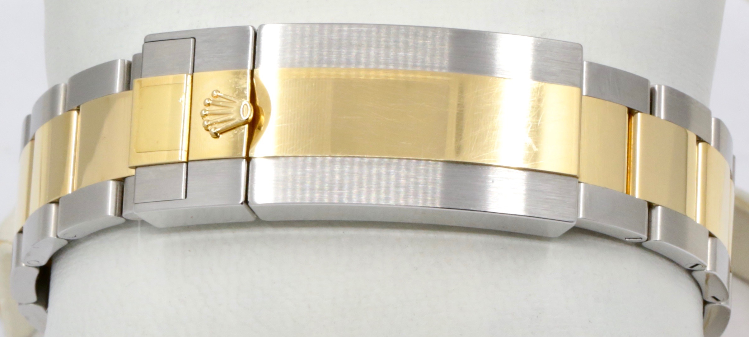 Rolex Sea-Dweller 43, in Stainless Steel & 18ct Yellow Gold, Black Index Dial, Black Ceramic Bezel, on Stainless Steel & 18ct Yellow Gold Rolex Oyster Bracelet, Ref. 126603, Circa: 2022, Complete with Box, Books, Green & White Swing Tags, Rolex Warranty Card & Balance of 5 Year Rolex Factory Warranty - Image 6