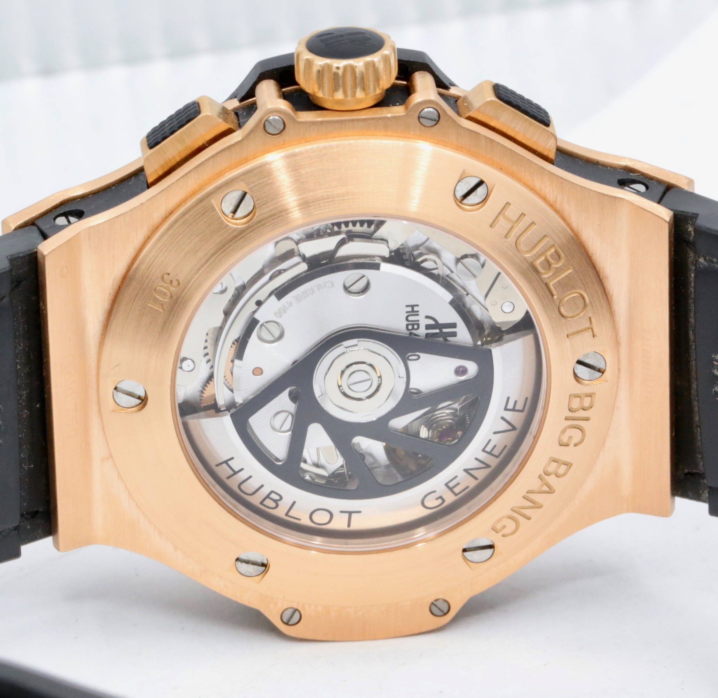Hublot Big Bang Chronograph, 44mm Case in 18ct Rose Gold, Black Index Dial with Luminous Markers and Hands, on Black Hublot Alligator Strap with 18ct Rose Gold Hublot Deployant, Ref. 301.PX.1180.RX - Image 5