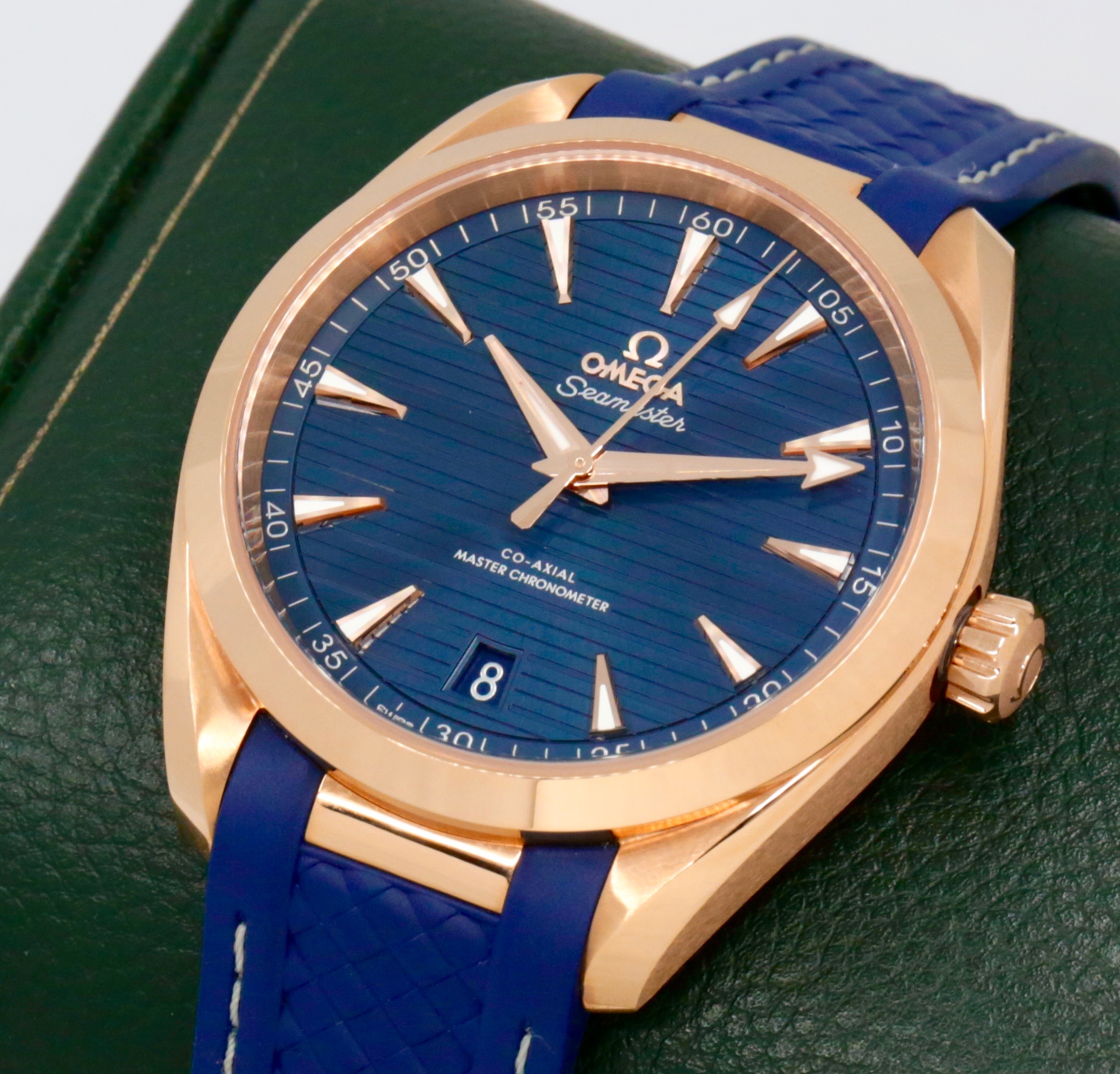 Omega Seamaster Aqua Terra 41, in 18ct Sedna Rose Gold, Blue Index Dial with Date, on Blue Omega Rubber Strap with 18ct Sedna Rose Gold Omega Deployant, Ref. 220.52.41.21.03.001, Circa: 2020, Complete with Box, Books, Omega Folder, & Omega Warranty Cards *MINT CONDITION!! - Image 4