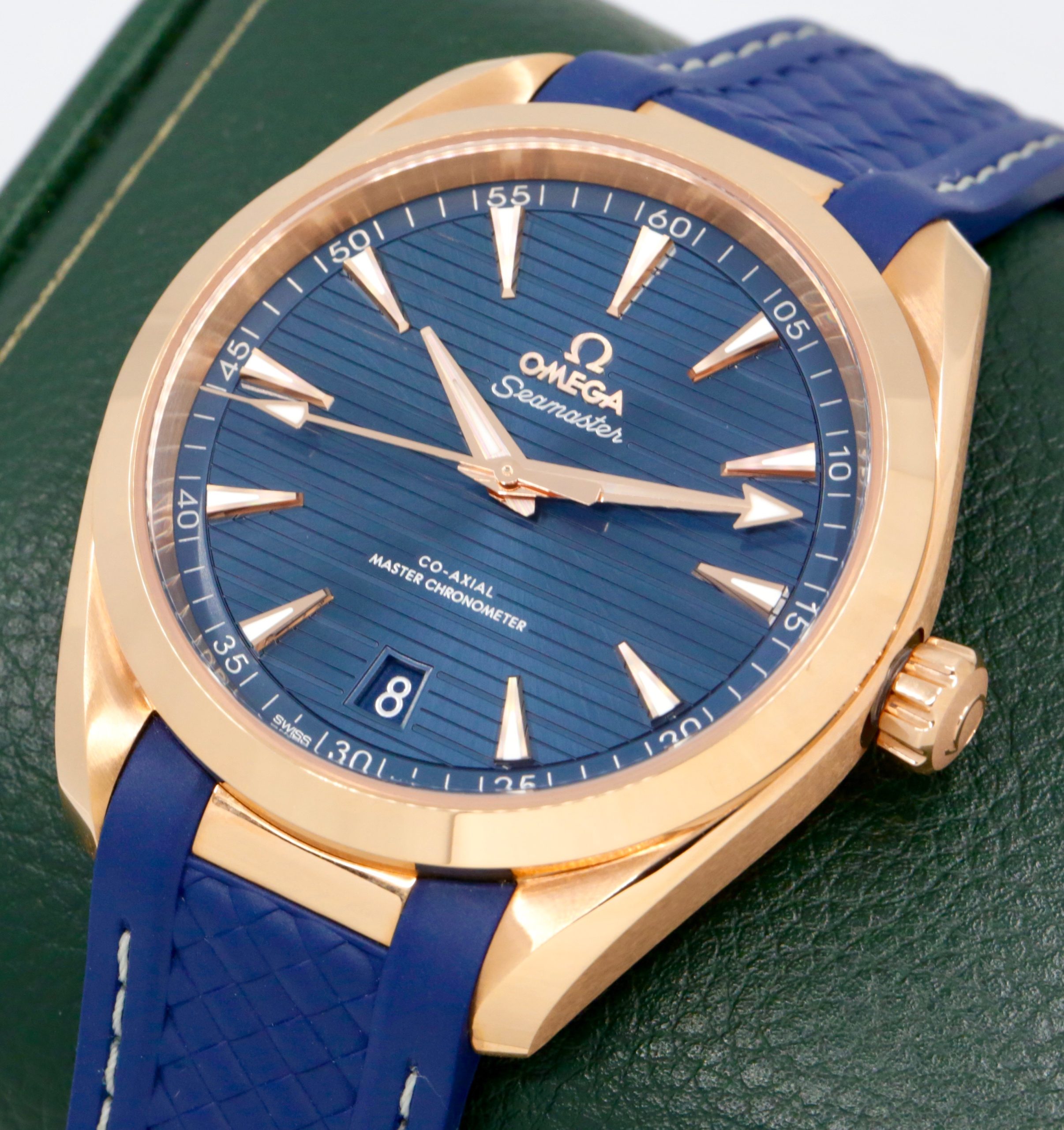 Omega Seamaster Aqua Terra 41, in 18ct Sedna Rose Gold, Blue Index Dial with Date, on Blue Omega Rubber Strap with 18ct Sedna Rose Gold Omega Deployant, Ref. 220.52.41.21.03.001, Circa: 2020, Complete with Box, Books, Omega Folder, & Omega Warranty Cards *MINT CONDITION!! - Image 2