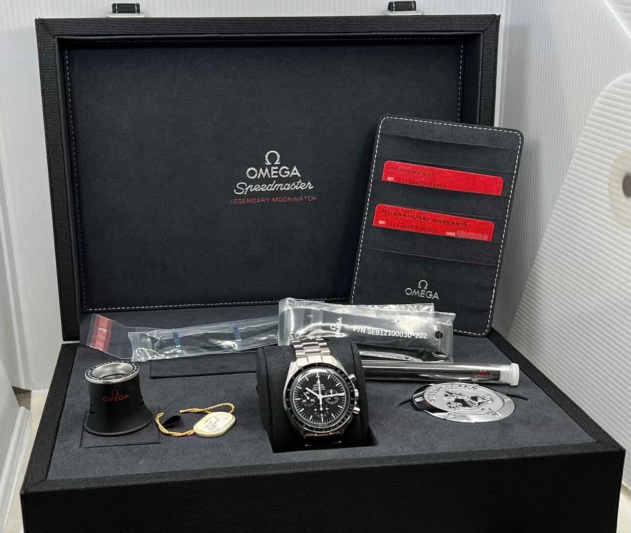 Omega Speedmaster Professional "Big Box Speedy", Stainless Steel, Hesalite Crystal, Black Index Dial, on Stainless Steel Omega Bracelet, Ref. 311.30.42.30.01.005, Circa: 2018, Complete with Box, Books & Omega Warranty Cards - Image 9