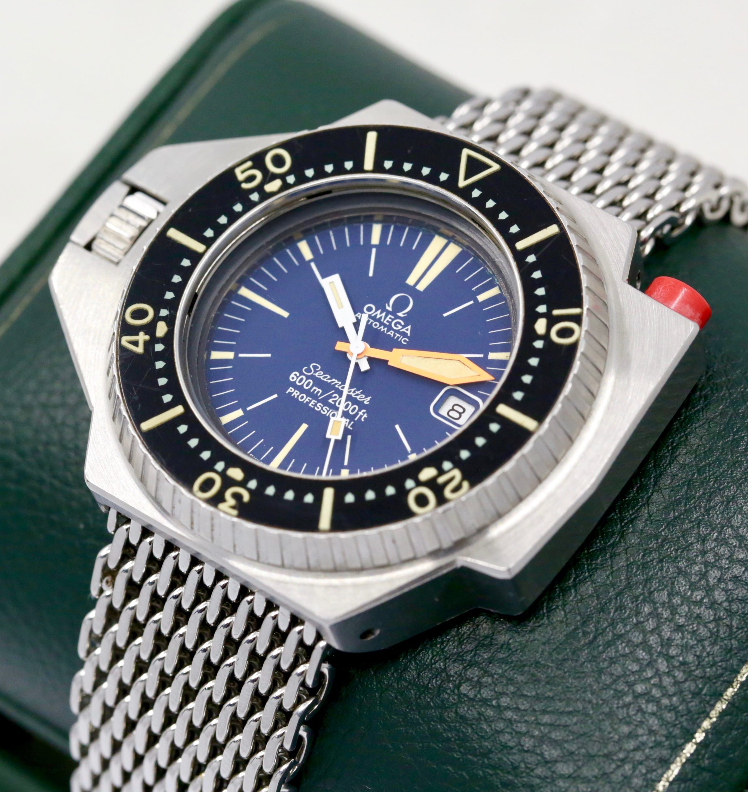 Vintage Omega Seamaster 600 PloProf, Stainless Steel, Original Blue Dial and Hands, Original Bezel, on Original Omega "Shark Mesh" Bracelet, Ref. 166.077, Circa: 1971 *INCREDIBLE CONDITION!! - Image 2