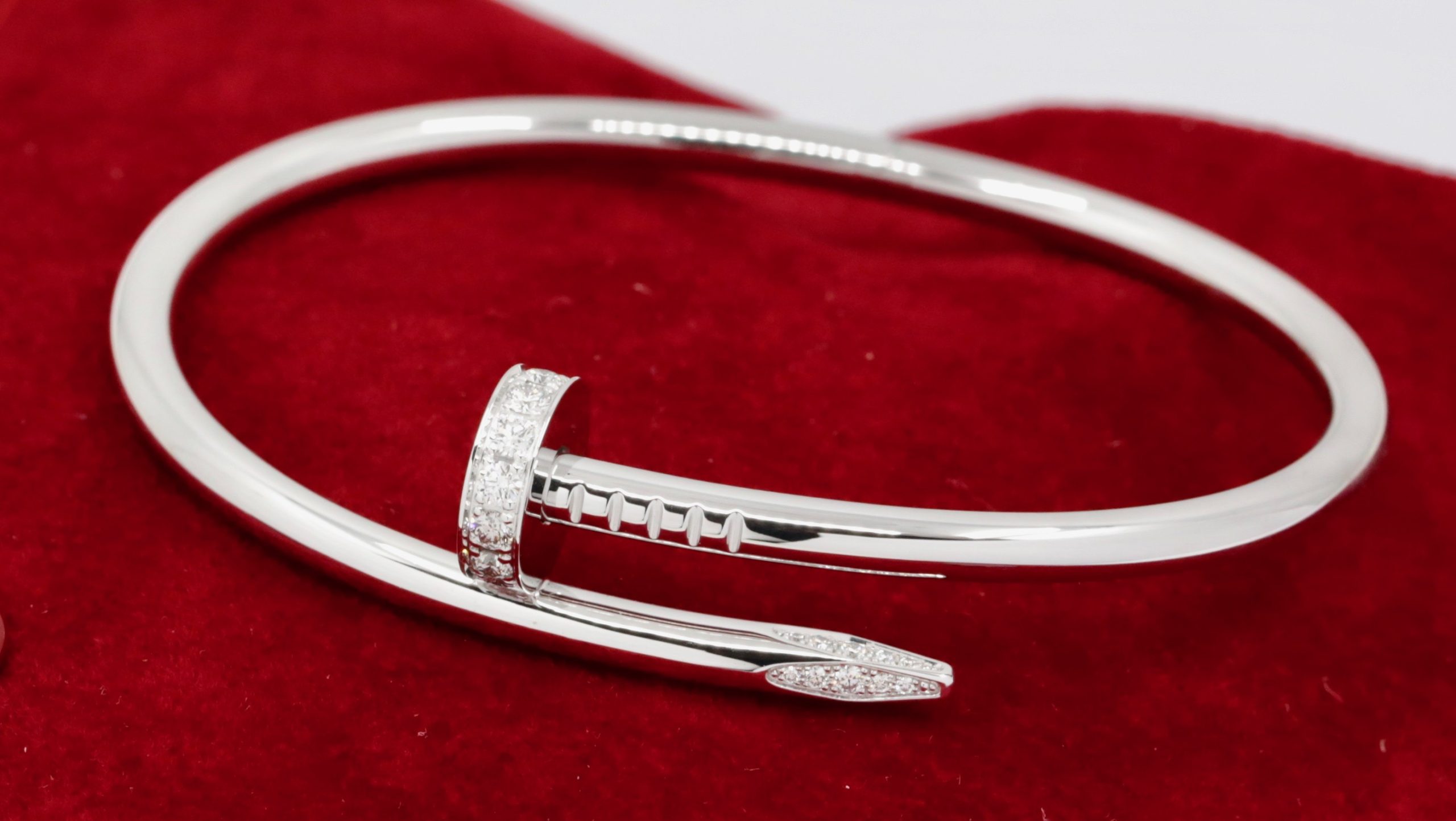 Cartier Juste un Clou in 18ct White Gold, Size 17, Set with 32 Brilliant-Cut Diamonds Totaling 0.58 Carat. Ref: B6048717, with Cartier Box and Cartier Polish Invoice - 50% OFF MSRP!!