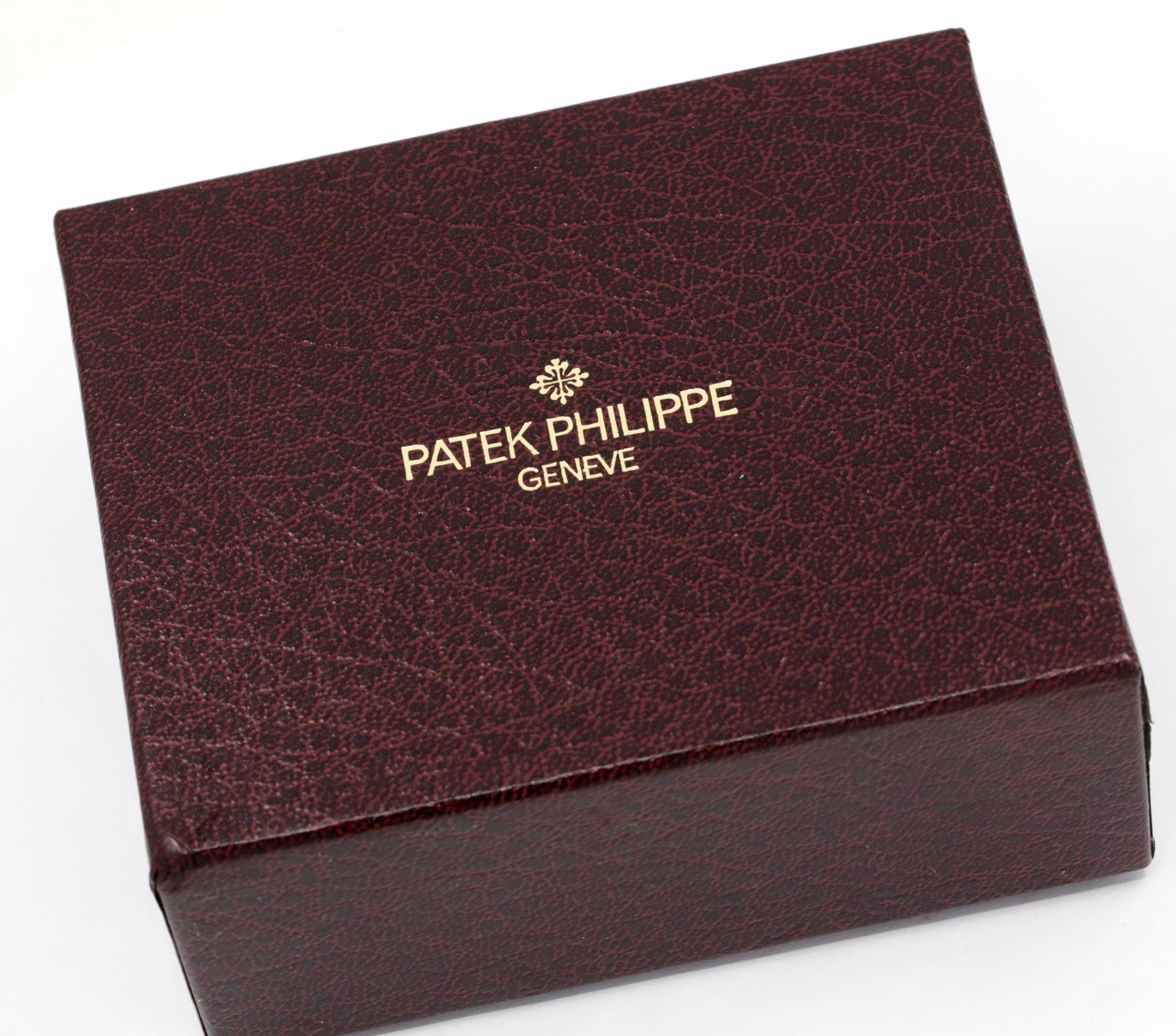 Patek Philippe Twenty~4 Ring, in 18ct White Gold, Stamped "PP & Co", Set with Diamonds and Sapphire Cabochons, with Patek Philippe Box - Image 7