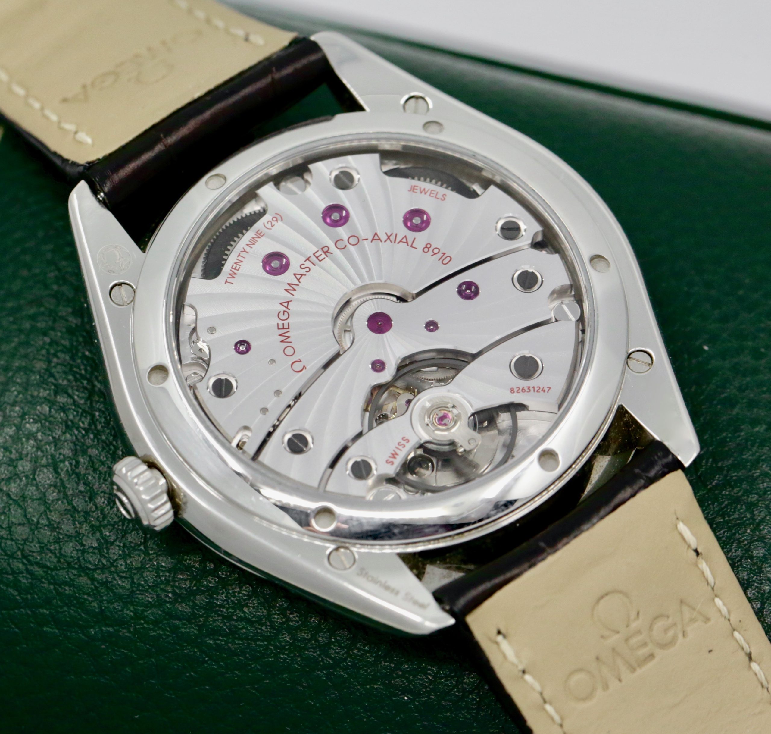 Omega De Ville Trésor, Co-Axial Master Chronometre, 40mm Stainless Steel Case, Silver Index Dial with Date, on Black Omega Alligator Strap with Stainless Steel Omega Tang Buckle, Ref. 435.13.40.21.02.001 , Circa: 2021, with Box, Omega Folder & Omega Factory Warranty Cards, SALE!! 1 Price, payment by bank transfer. - Image 5
