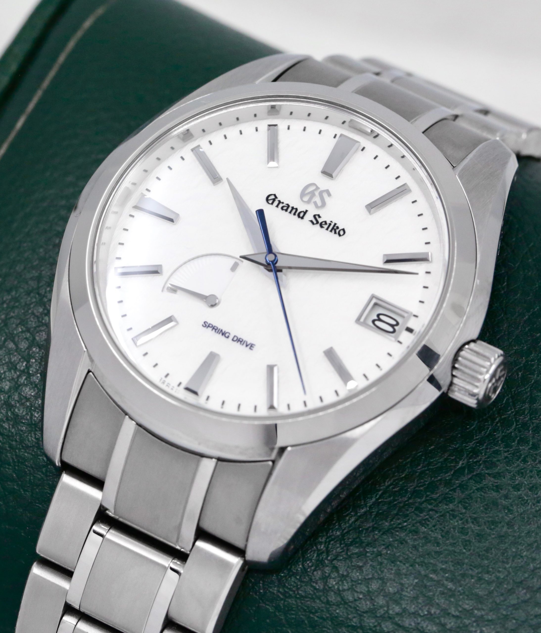 Grand Seiko "Snowflake" Heritage Collection, Automatic Spring Drive 3-Day, Titanium Case, White Index Dial with Date & Power Reserve Display, on Titanium Grand Seiko Bracelet, Ref. SBGA211, Circa: 2023, Complete with Box, Books, Grand Seiko Warranty Card & Balance of 5 Year Grand Seiko Factory Warranty - Image 3