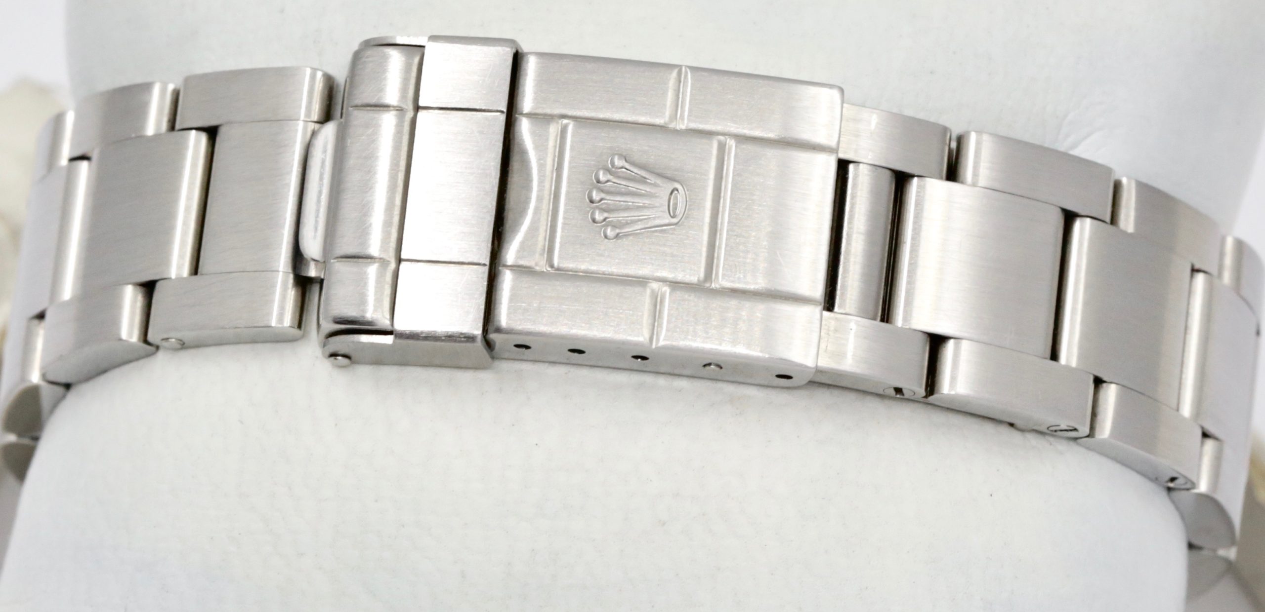 Rolex Explorer II "Polar", 40mm Stainless Steel Case, White Index Dial, on Stainless Steel Rolex Oyster Bracelet with Solid End Links, Ref. 16570, Circa: 2003, with Box, Books, Swing Tags, Rolex Folder & Rolex Warranty Certificate - Image 6